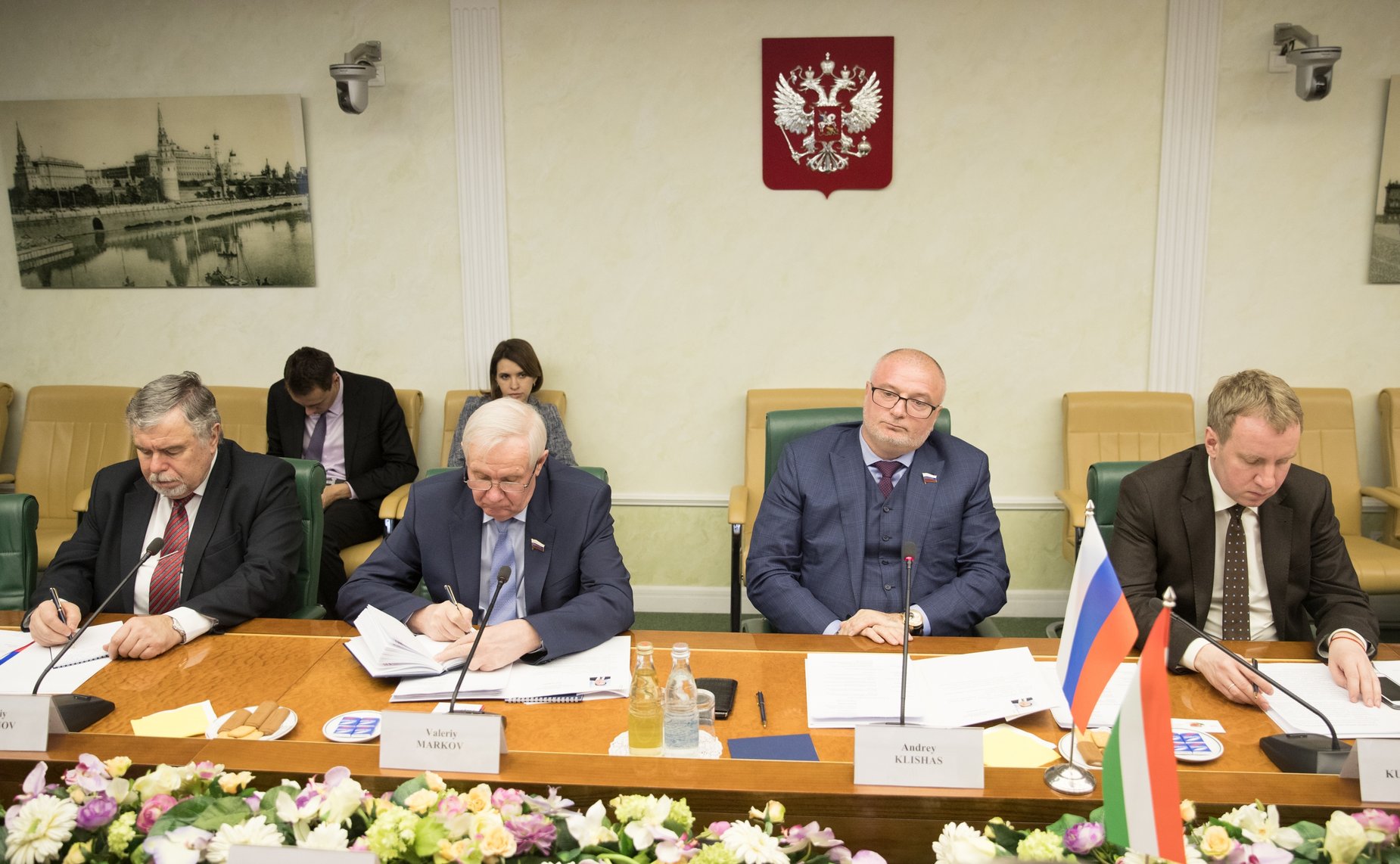 Встреча А. Клишаса с председателем Комитета Государственного собрания Венгрии по вопросам юстиции И. Вейкеем