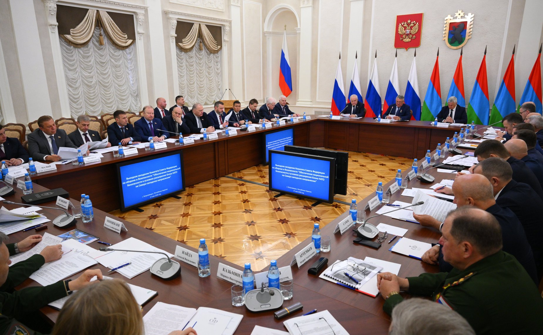 В Петрозаводске прошло выездное заседание Комитета Совета Федерации по обороне и безопасности