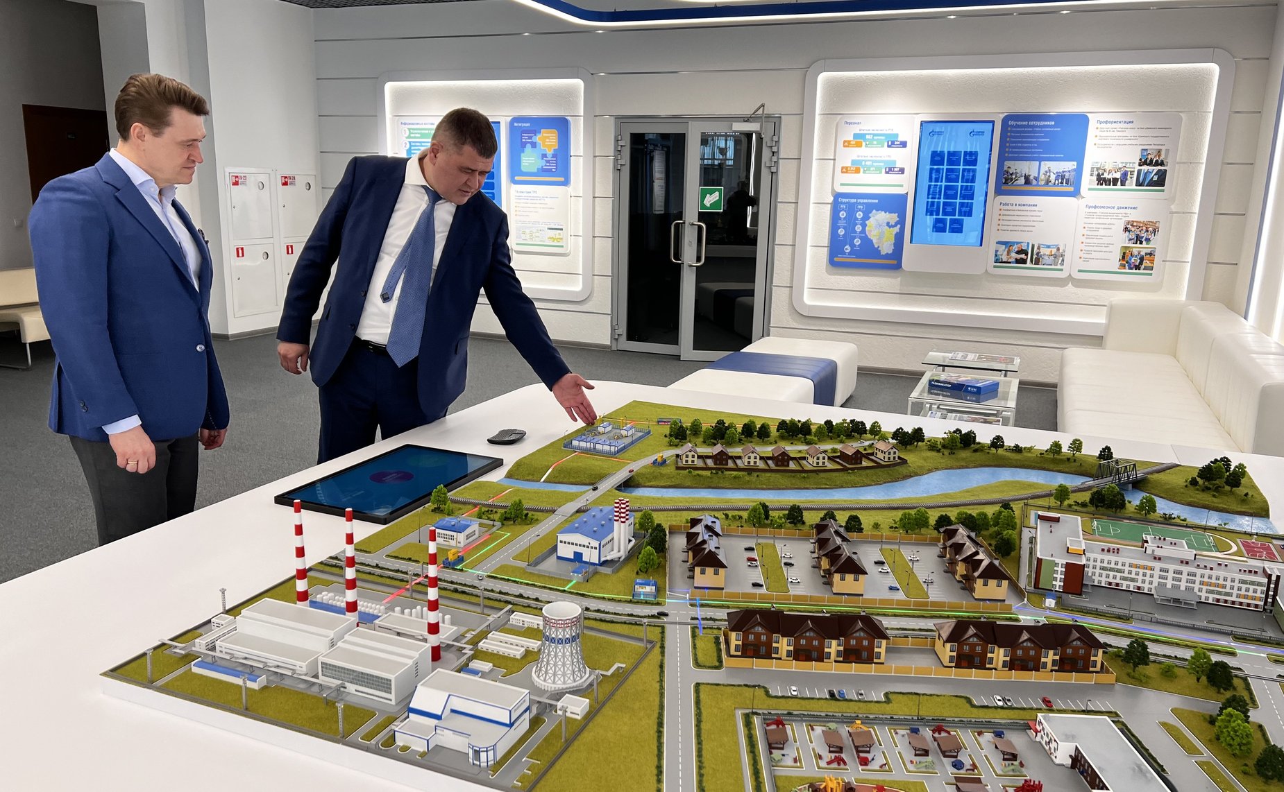 Олег Голов обсудил ход реализации программы социальной газификации в Республике Башкортостан