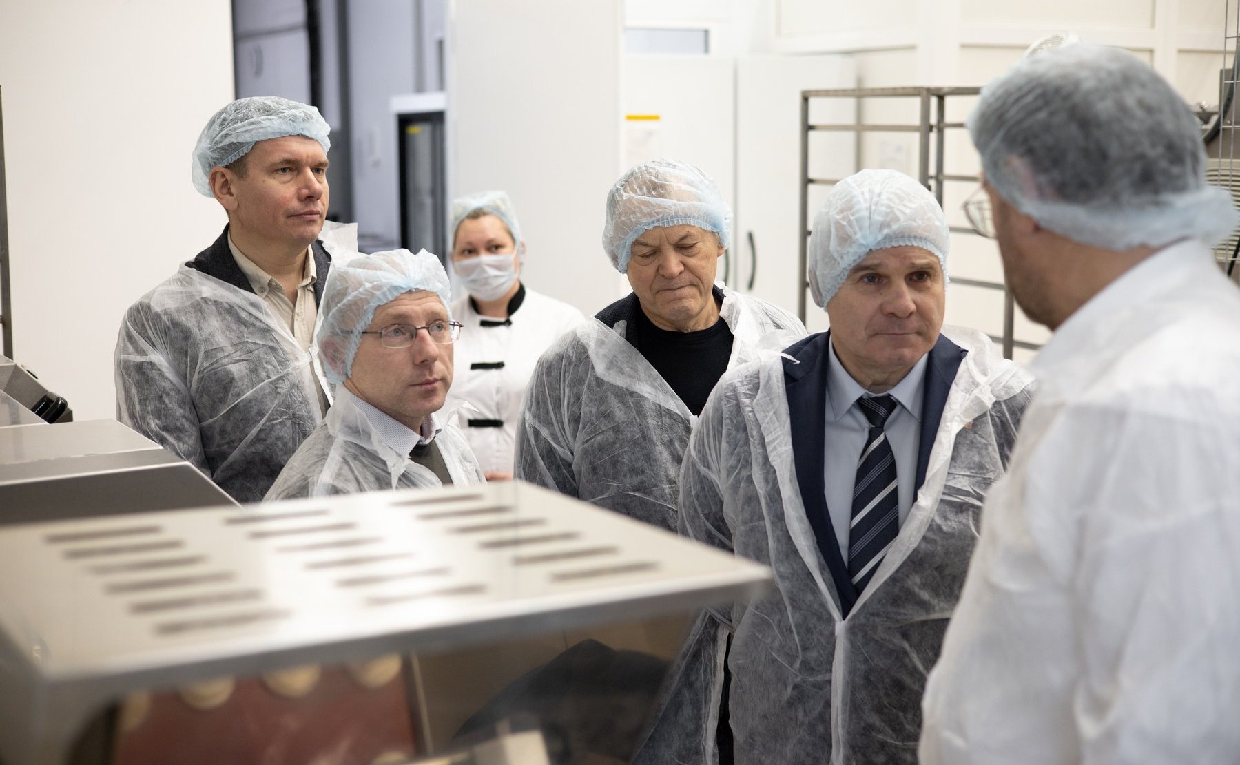 Сенаторы посетили кондитерское производство Сернурского сырзавода в Республике Марий Эл