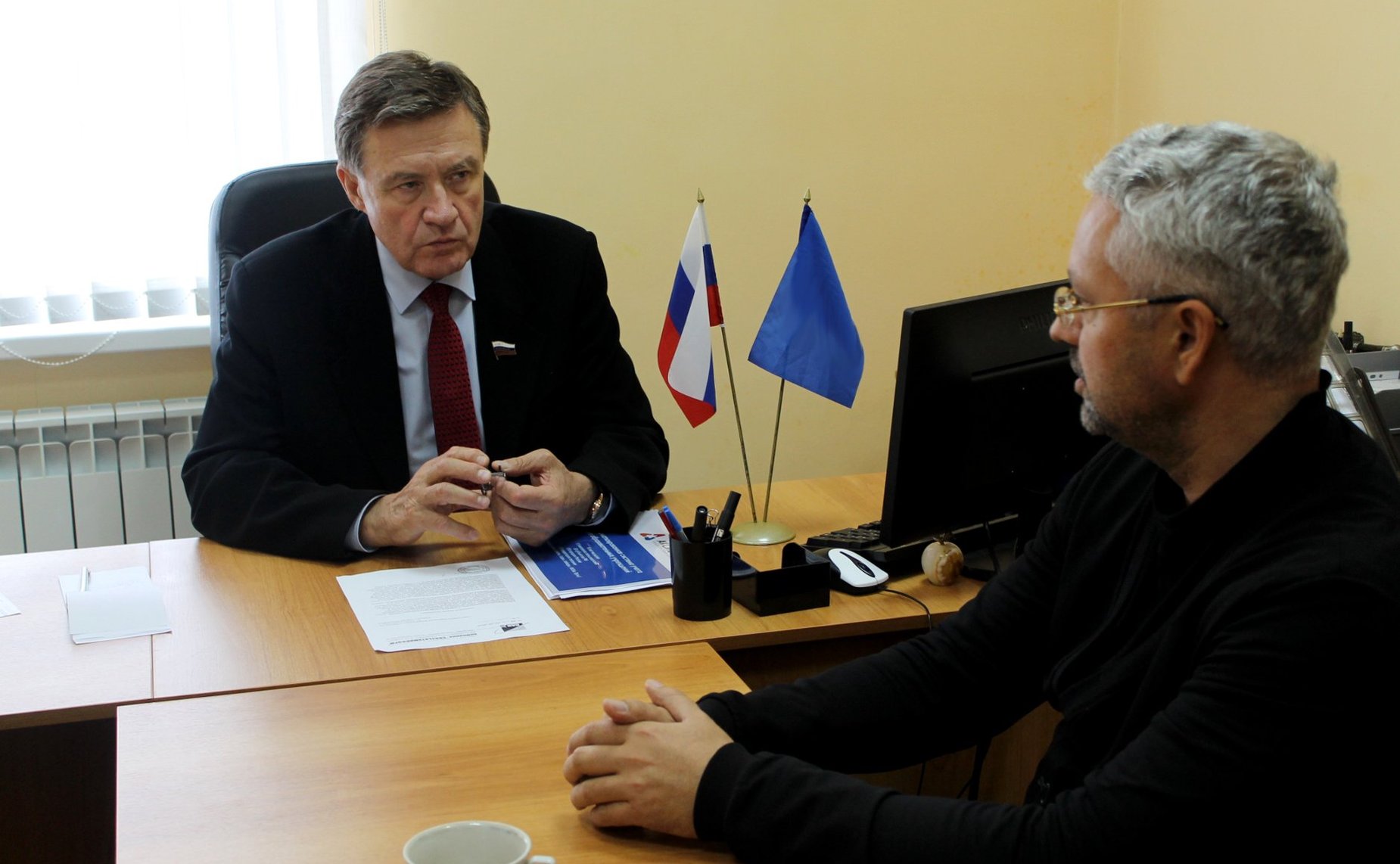 Сергей Рябухин провел прием граждан в городе Димитровграде Ульяновской области