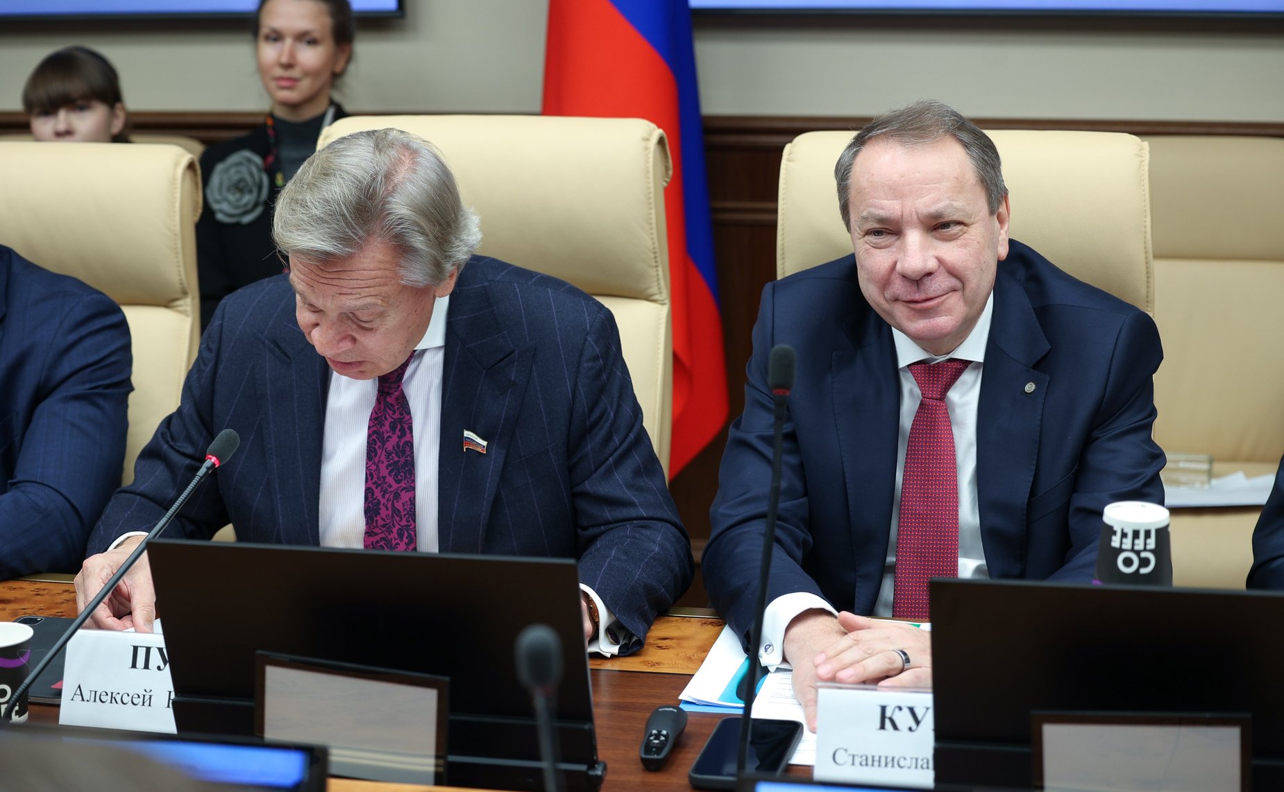 Заседание Комиссии СФ по информационной политике и взаимодействию со СМИ «Кибермошейничество: информационное противодействие и законодательное регулирование»