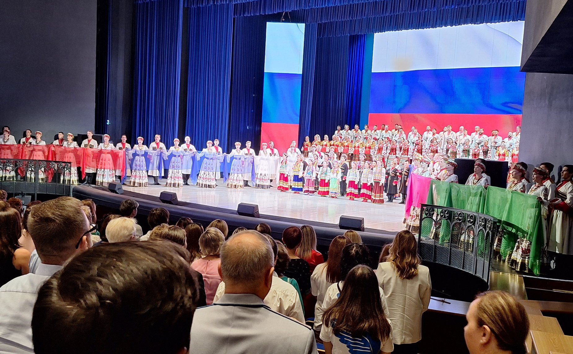 Алексей Кондратенко поздравил жителей Кубани с 87-летием Краснодарского края