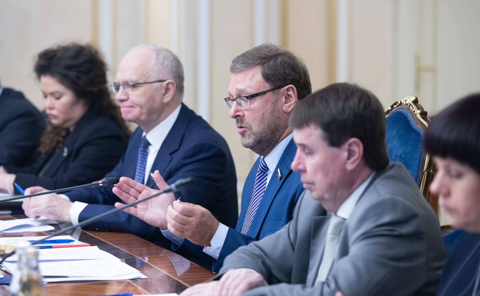 Встреча Константина Косачева с Чрезвычайным и Полномочным Послом Арабской Республики Египет в РФ Ихабом Насром