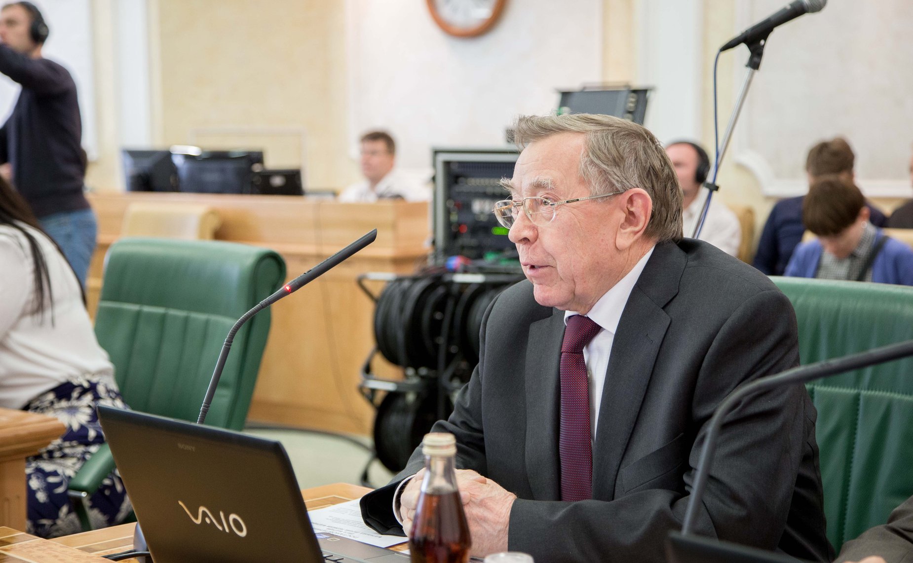 28.04 Расширенное заседание по конституционному - 13