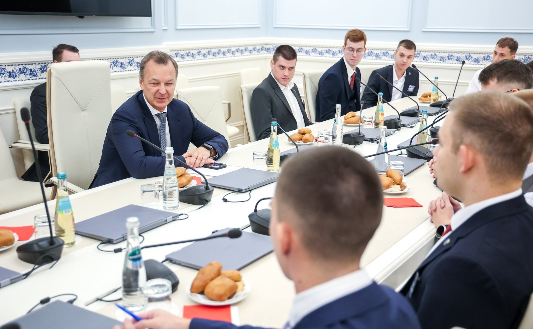 Андрей Яцкин провел встречу со студентами Донского государственного технического университета (г. Ростов-на Дону), победителями конкурса направления «Транспорт» первого межрегионального студенческого слета «Будущее Приазовья»