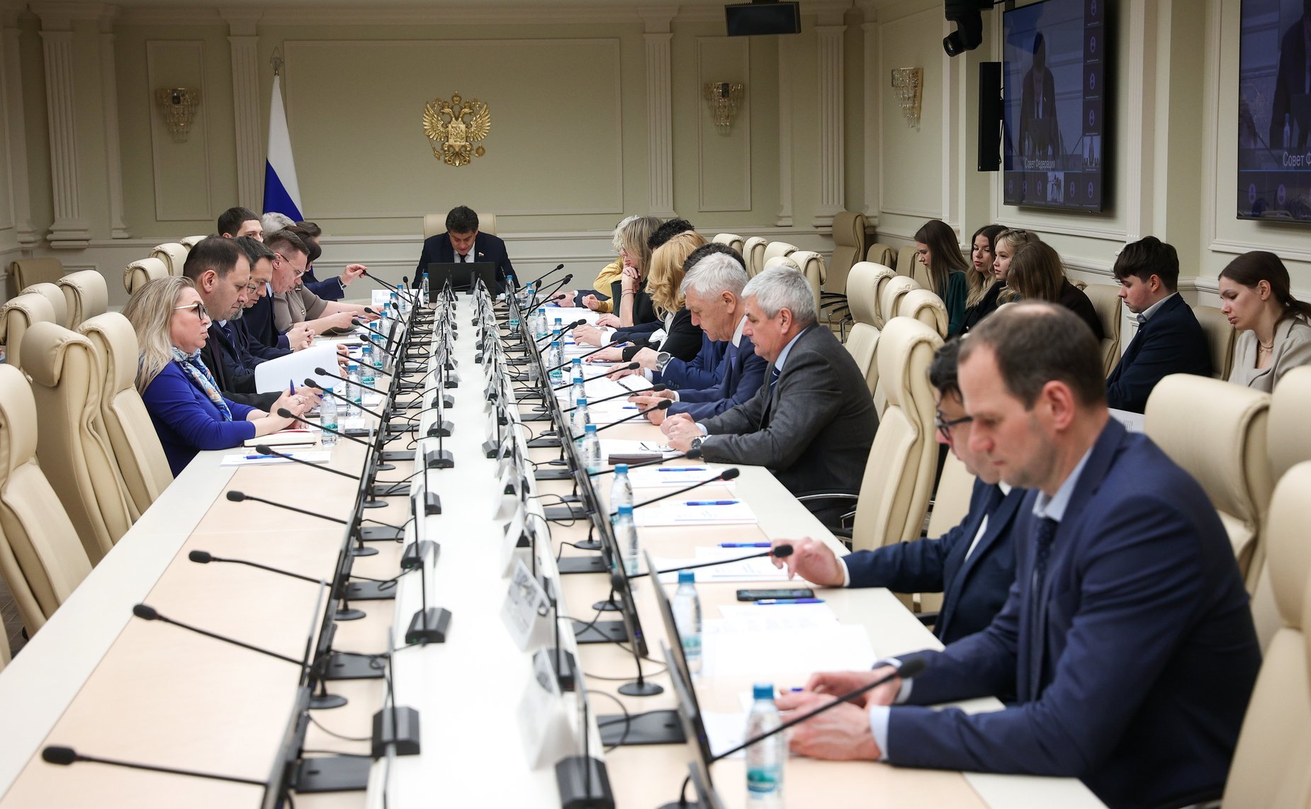 Круглый стол на тему «Развитие кадрового потенциала строительной отрасли»