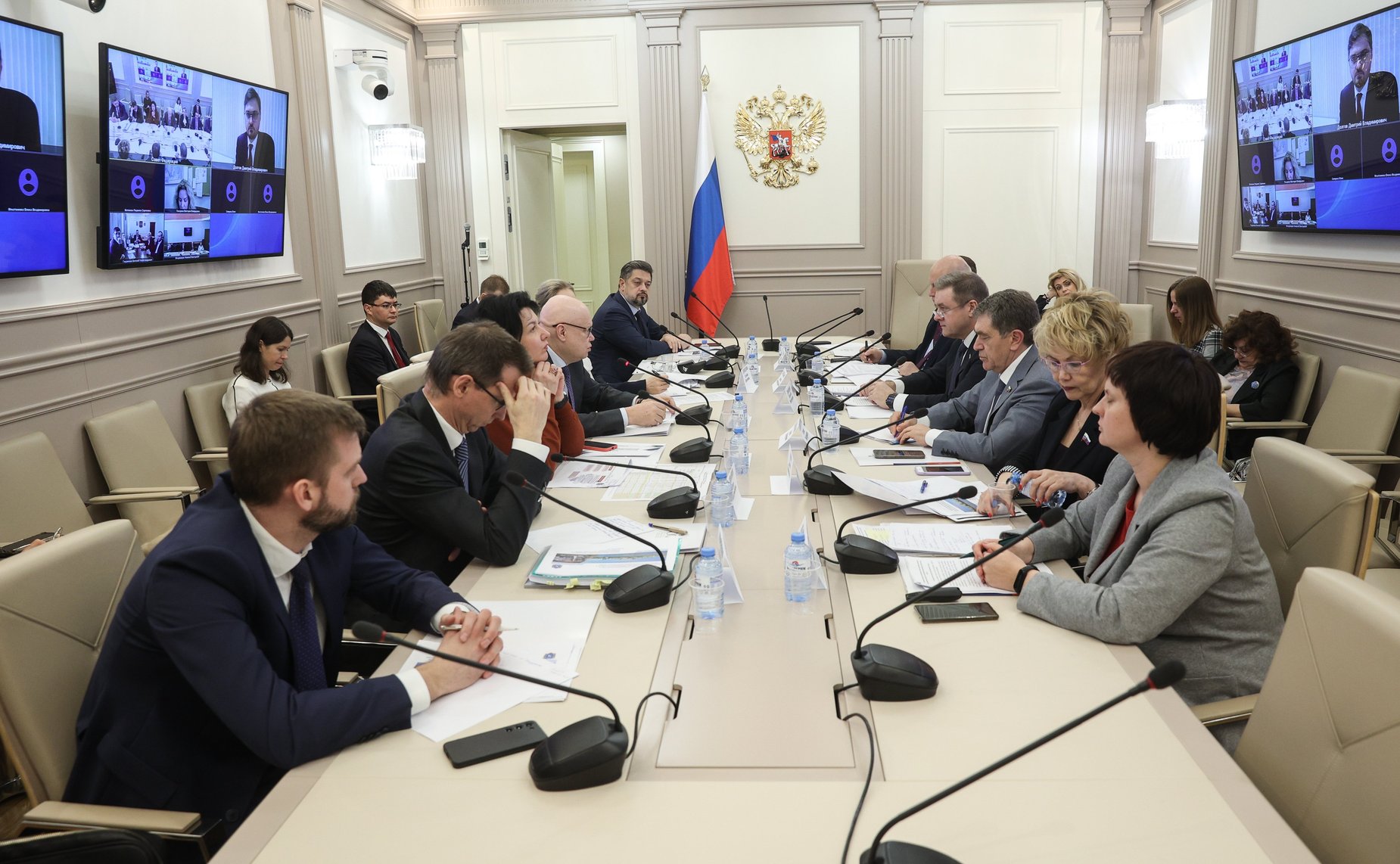 Совещание Комитета СФ по бюджету и финансовым рынкам «Совершенствование антидемпинговых мер и закупочных процедур при проведении конкурсов и аукционов на выполнение строительных работ»