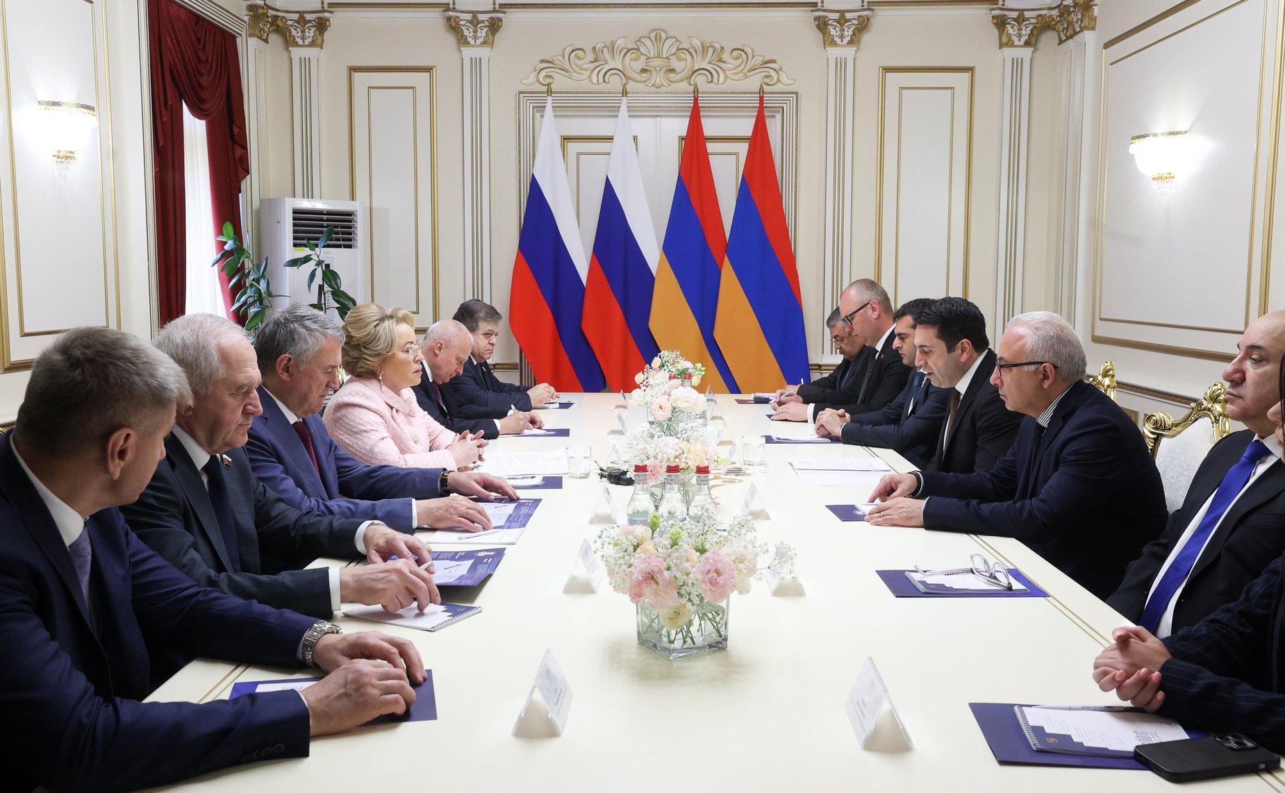Встреча делегации Совета Федерации с Председателем Национального Собрания Республики Армения Аленом Симоняном