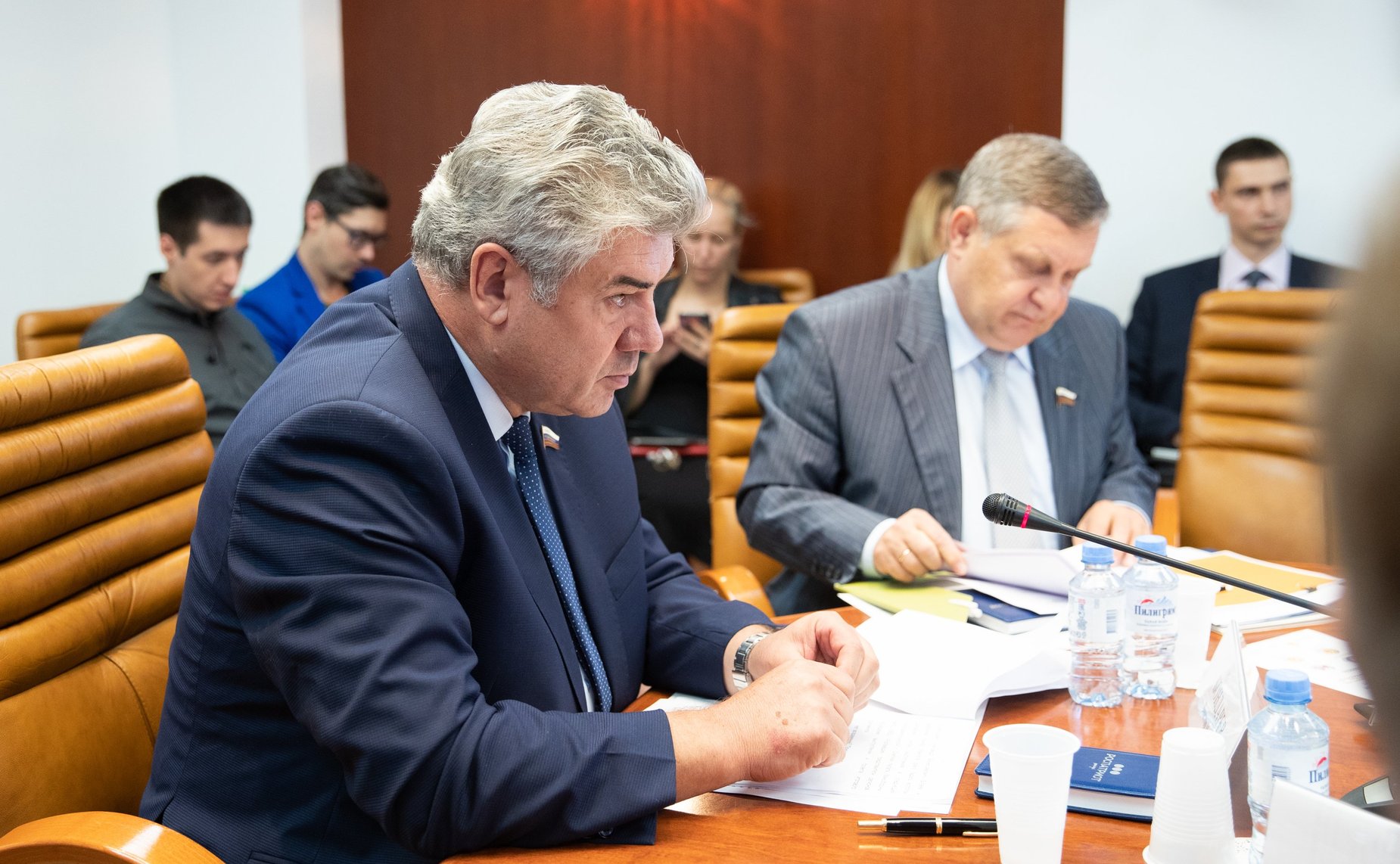 В. Бондарев