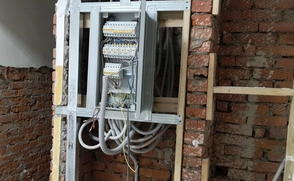 Сергей Мартынов в Марий Эл проверил ход капитального ремонта в сельской школе, осуществляемого в рамках нацпроекта «Молодежь и дети»