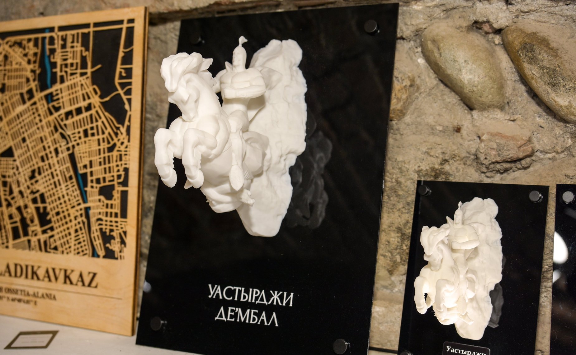 Выездное заседание Комиссии Совета Федерации по развитию креативных (творческих) индустрий и народных художественных промыслов в РФ. Посещение АНО «Центр Развития НХП»