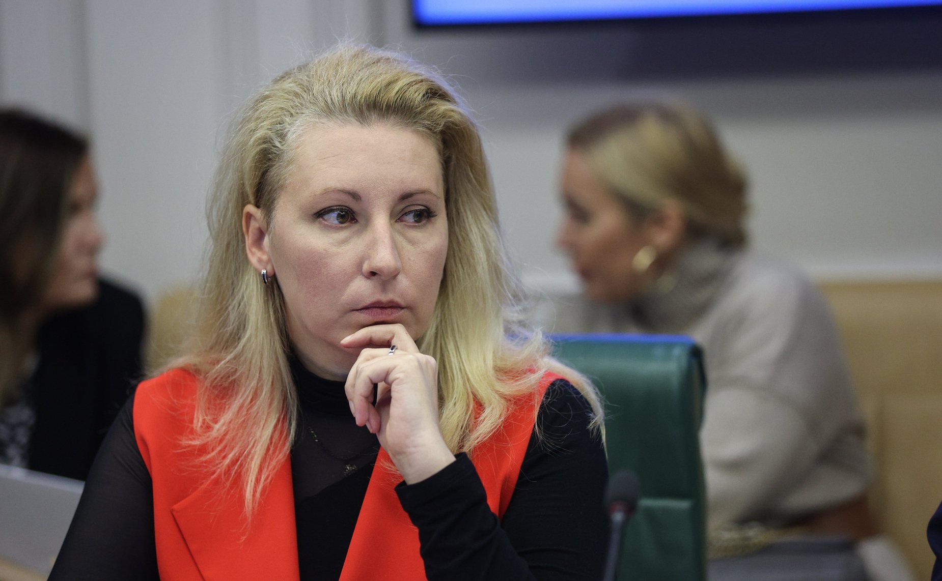 Заседание парламентской комиссии по расследованию преступных действий в отношении несовершеннолетних со стороны киевского режима