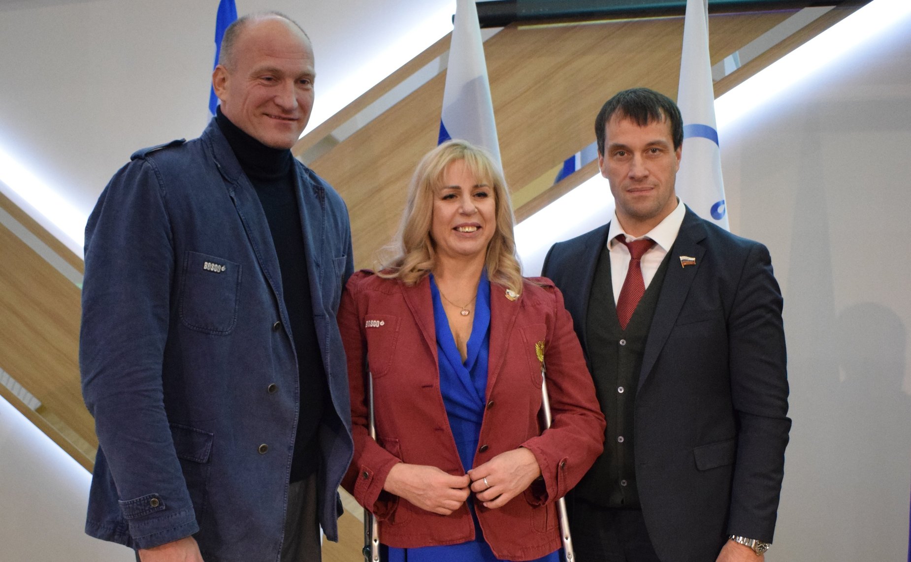 Эдуард Исаков принял участие в торжественных мероприятиях с чемпионами Летних Игр Паралимпийцев и открыл в регионе Международный инклюзивный турнир по жиму лежа «Кубок чемпионов»