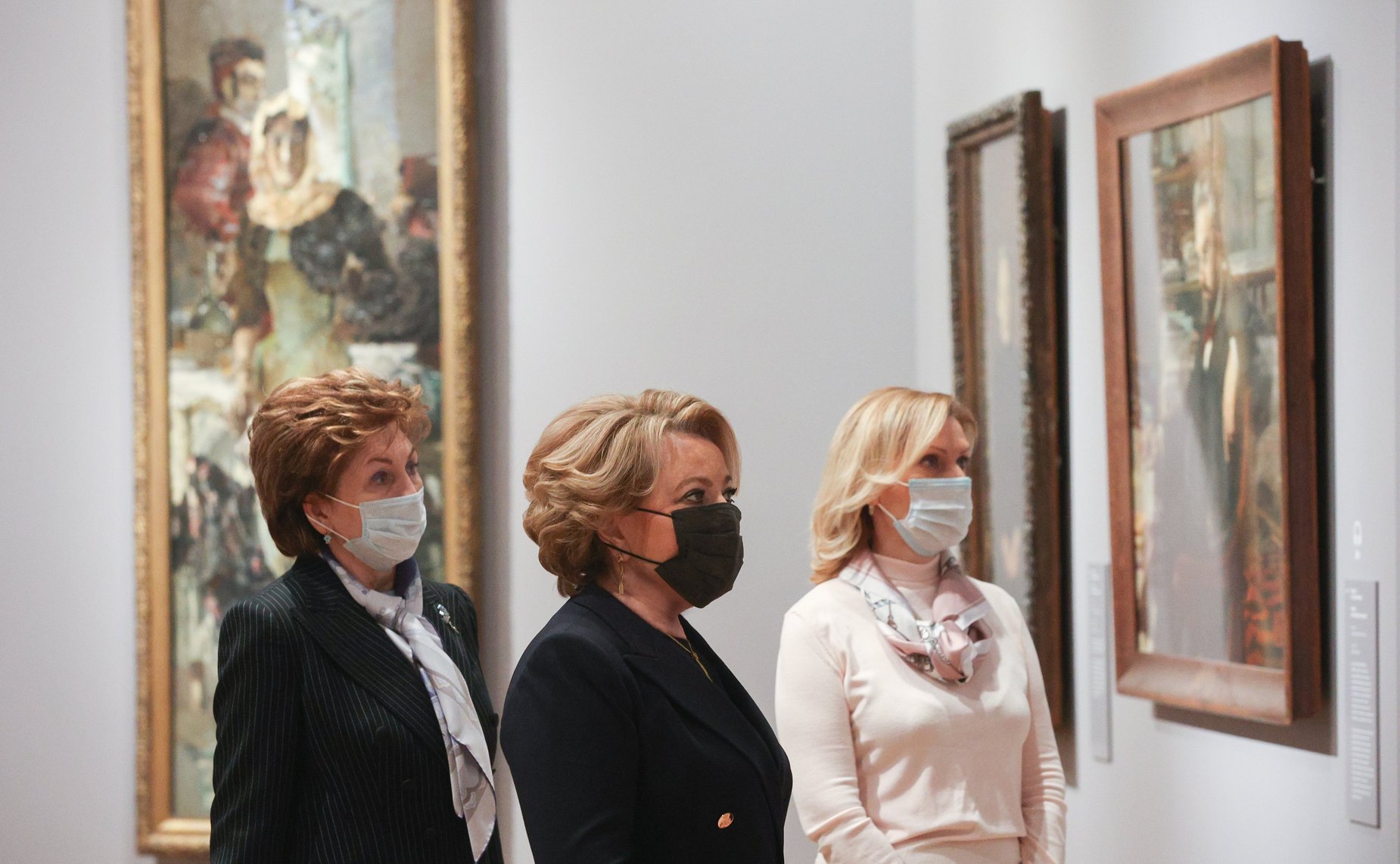 Валентина Матвиенко посетила художественную выставку «Михаил Врубель» в Третьяковской галерее