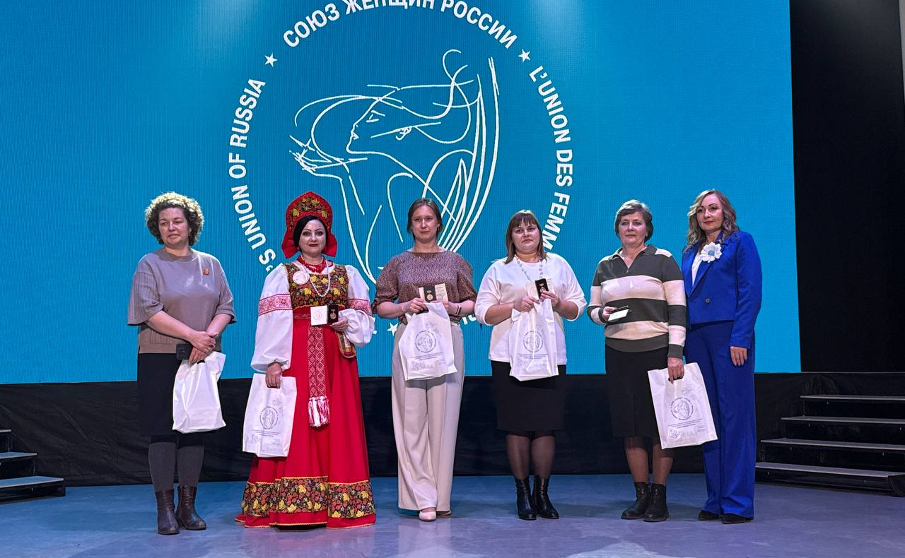 Елена Перминова в рамках работы в регионе приняла участие в губернском собрании «Селянка — 2025»