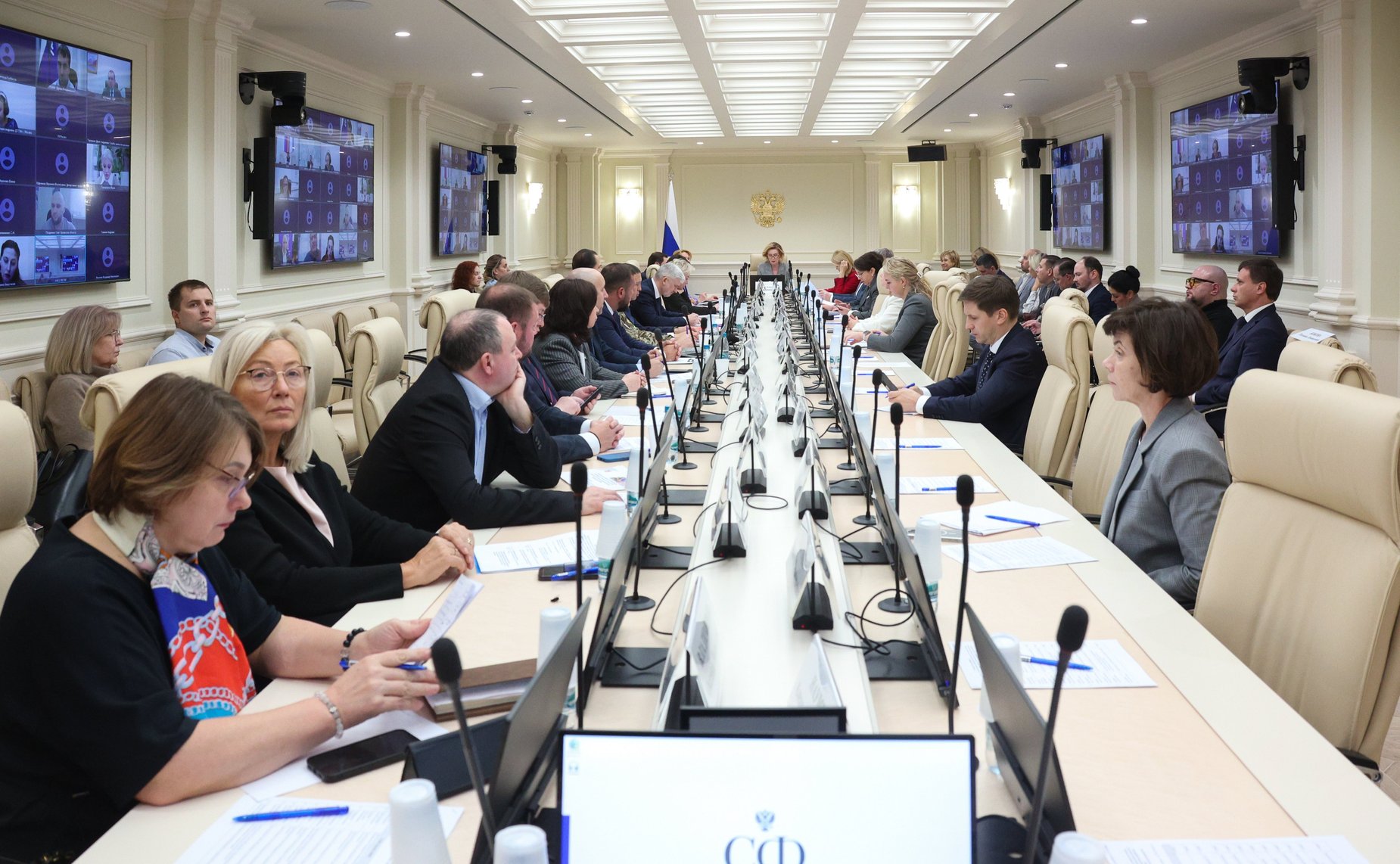 Круглый стол Комитета СФ по экономической политике совместно с Комитетом СФ по социальной политике «О реабилитации и абилитации инвалидов, в том числе из числа участников специальной военной операции, в целях их возвращения к трудовой деятельности»