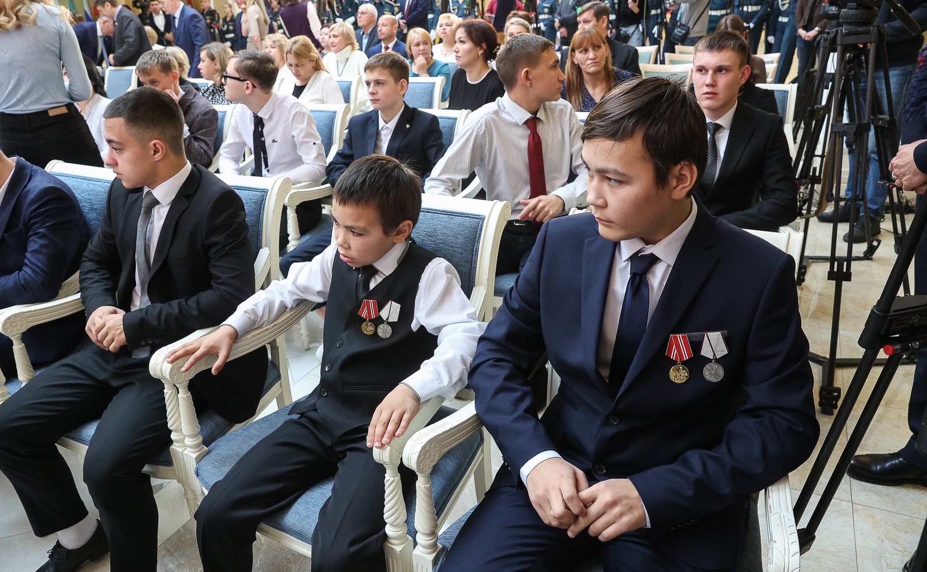 X торжественная церемония награждения детей и подростков, проявивших мужество в экстремальных ситуациях и спасших человеческие жизни