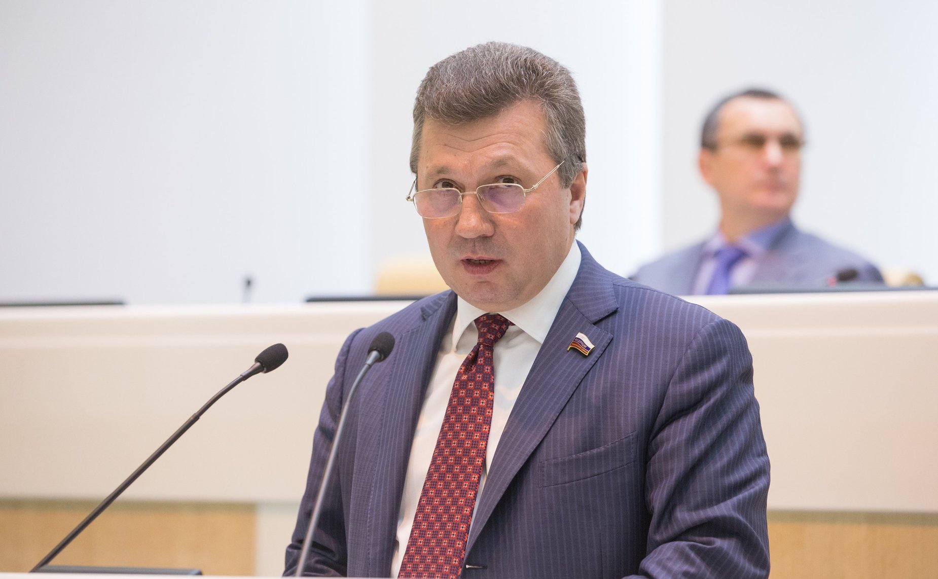 В. Васильев