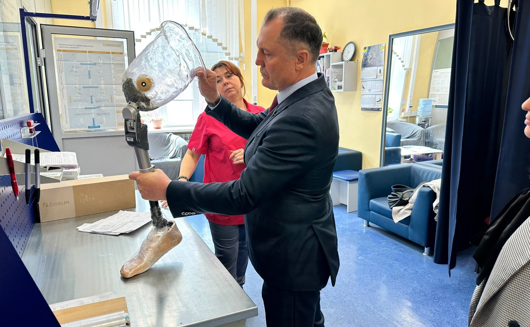 Игорь Мурог оценил в Рязанской области производство протезных изделий для участников специальной военной операции