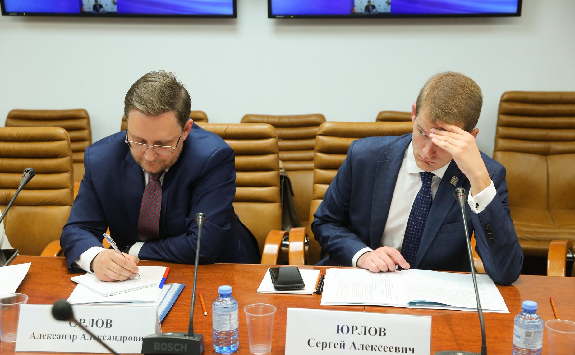 Мохмад Ахмадов провел совещание по вопросу предупреждения со стороны международных организаций