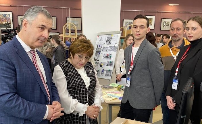 Ольга Хохлова обсудила с молодыми учеными Владимирского госуниверситета актуальные темы