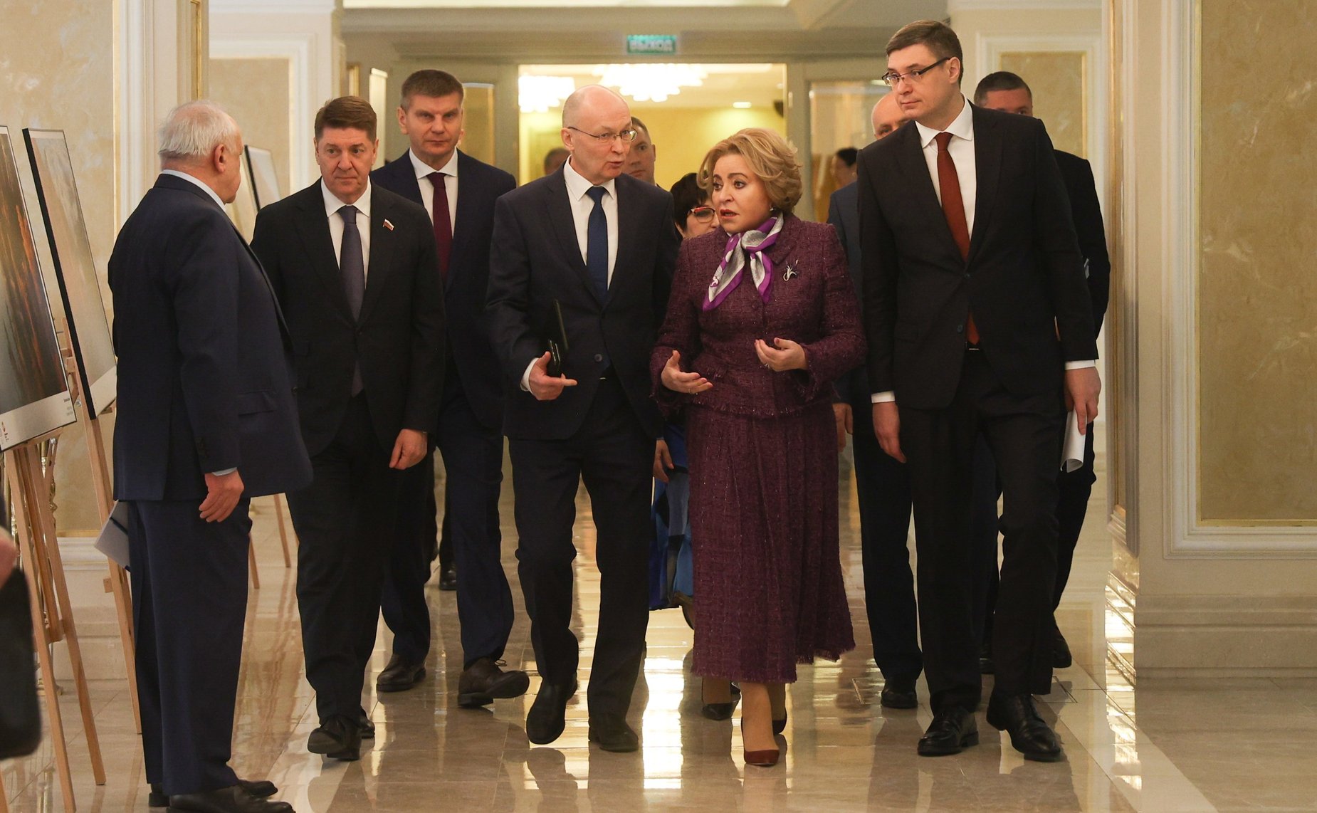 Валентина Матвиенко и Александр Авдеев посетили выставку, посвященную истории и культуре Владимирской области и основным направлениям развития региона