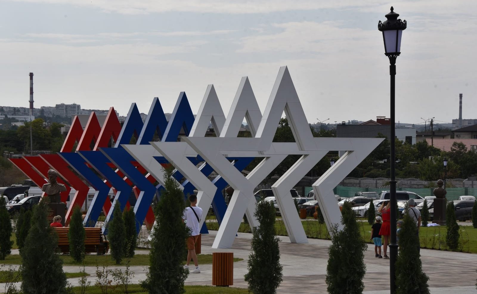 Екатерина Алтабаева в ходе поездки в регион приняла участие в мероприятиях военно-технического форума «Армия-2021»