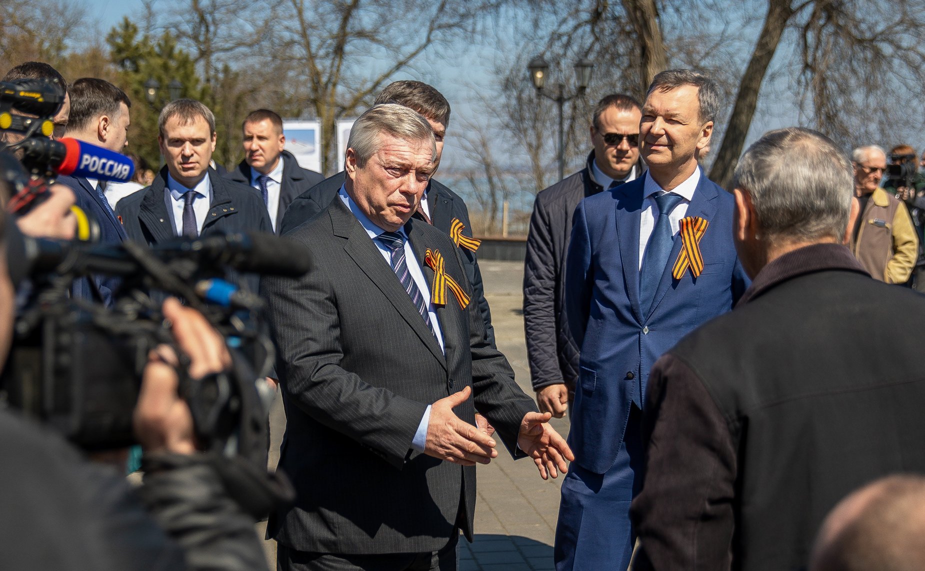 Первый заместитель Председателя Совета Федерации Андрей Яцкин и губернатор Ростовской области Василий Голубев проинспектировали объекты городской инфраструктуры г. Таганрога