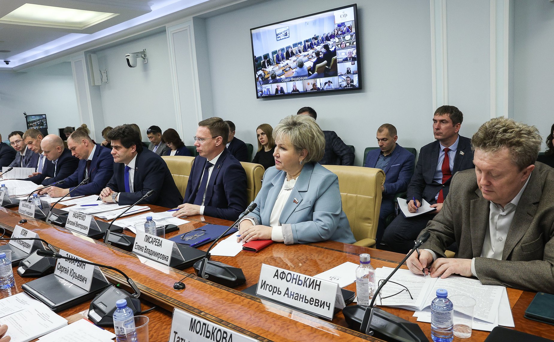 Круглый стол Комитета СФ по федеративному устройству, региональной политике, МСУ и делам Севера на тему «О формировании системы технического учета жилищного фонда: проблемы и пути их решения»