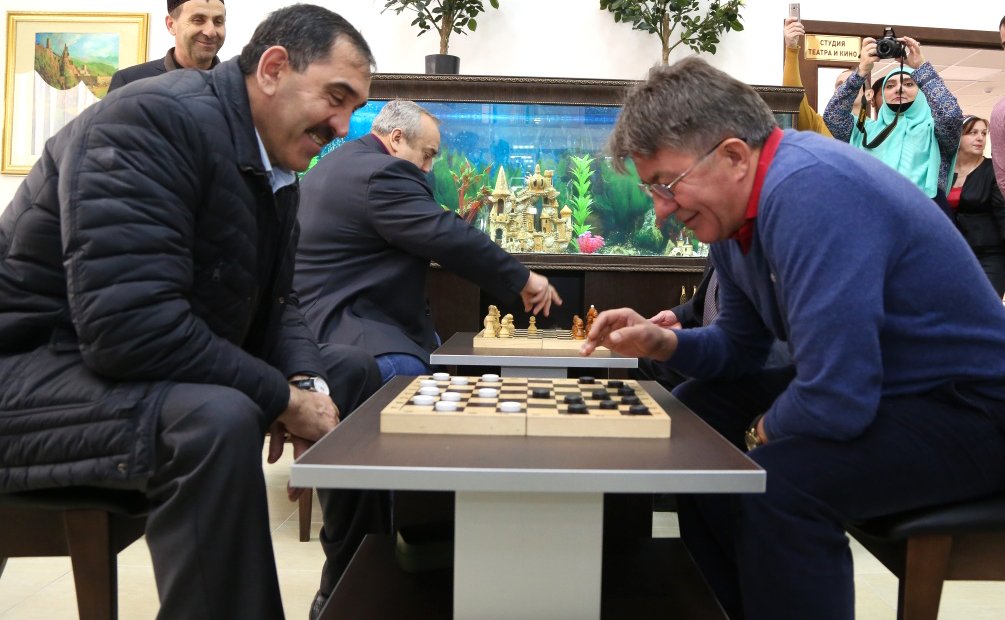 Третий день пребывания Делегации Комитета по обороне и безопасности Совета Федерации в Республике Ингушетия начался с посещения открывшегося совсем недавно Центра культурного развития в Магасе