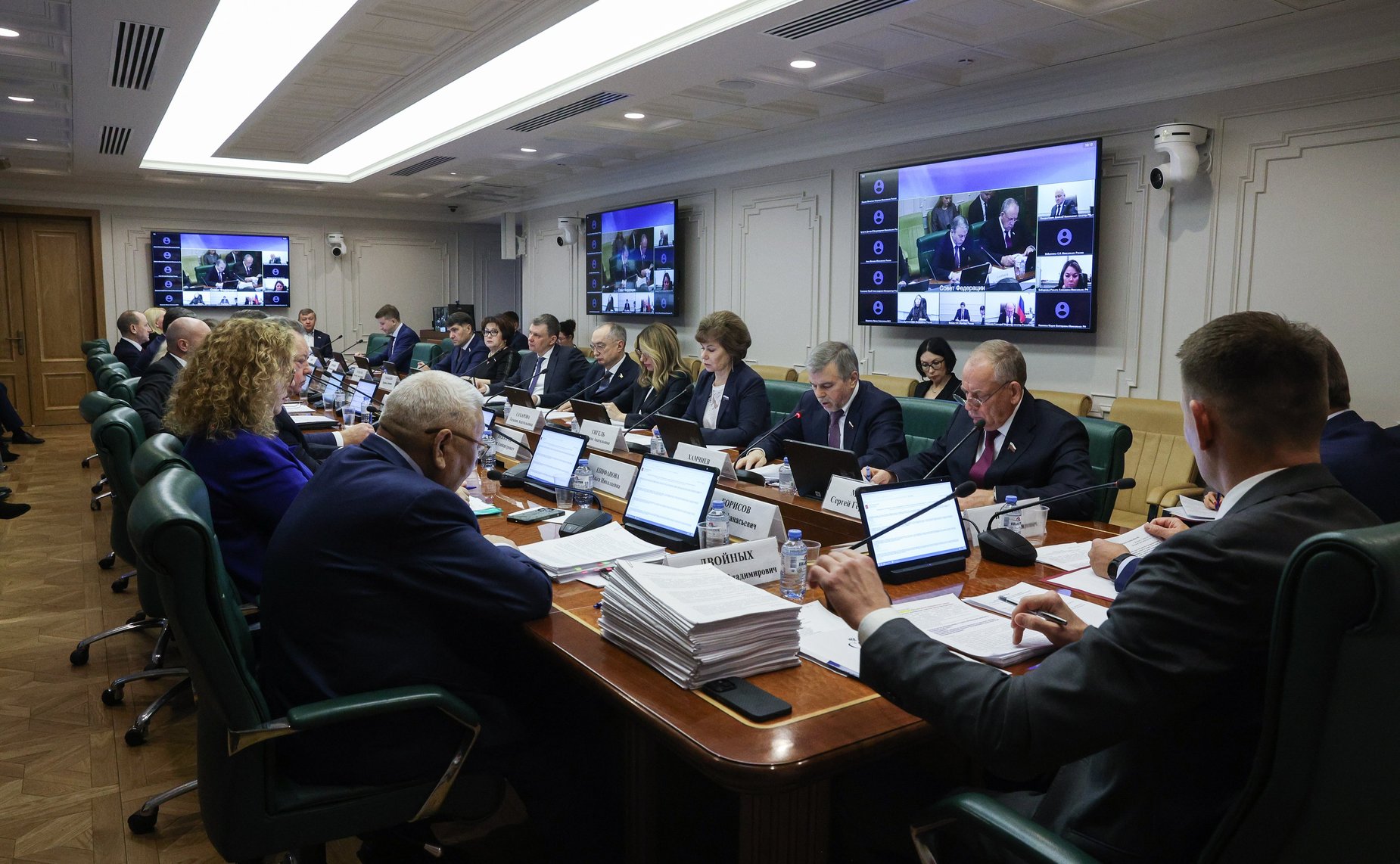 Заседание Комитета Совета Федерации по аграрно-продовольственной политике и природопользованию