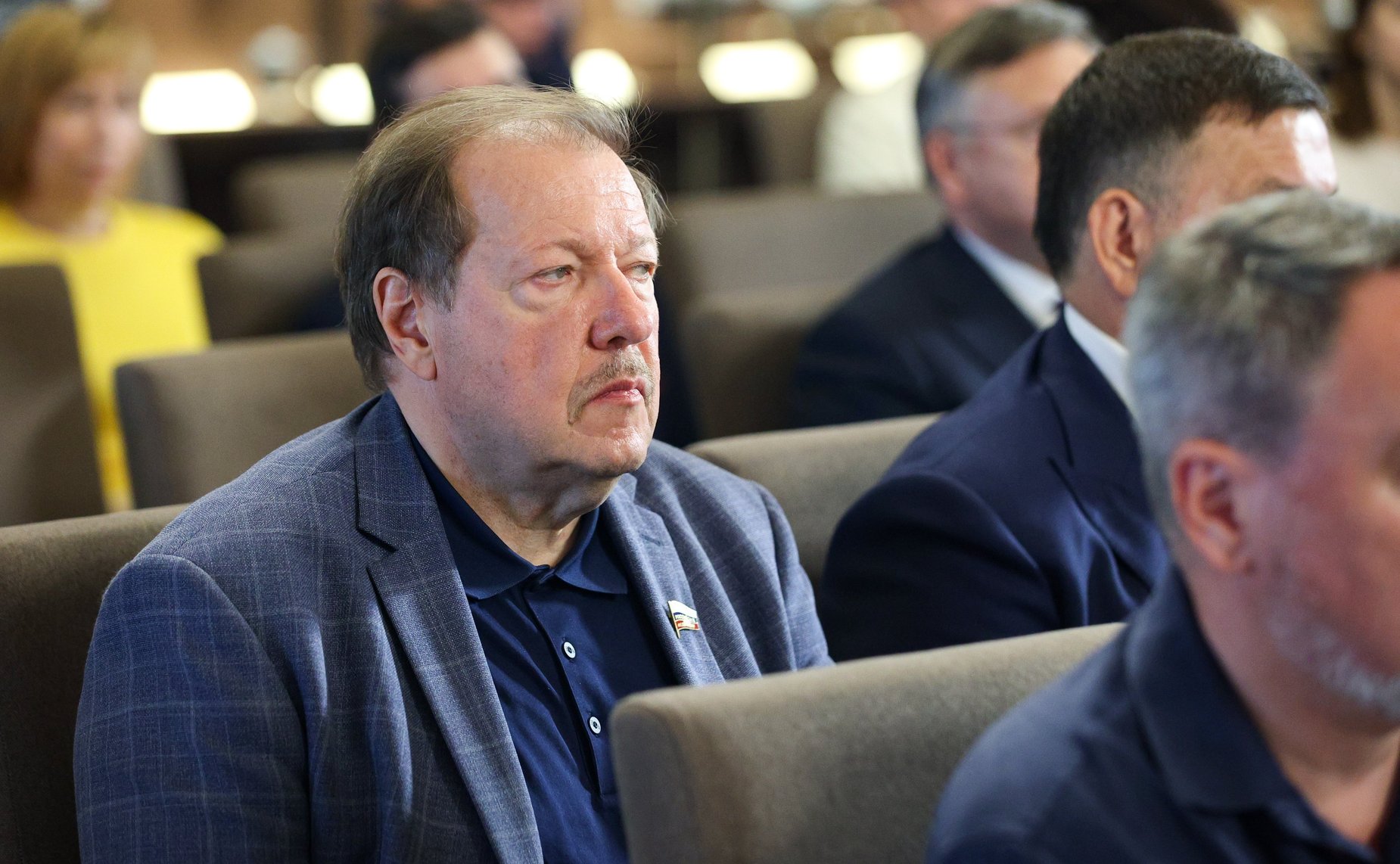 Александр Русаков