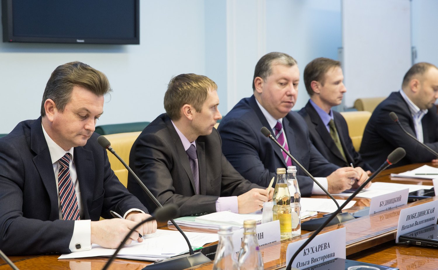 10-12 К. Цыбко провел рабочее совещание 2