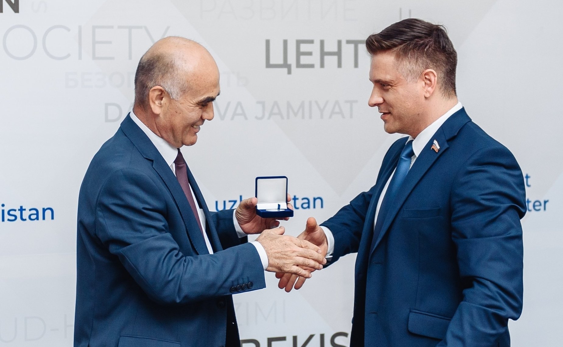 Юрий Архаров принял участие в Международной выставке «Здравоохранение TIHE-2021», проходящей в Ташкенте