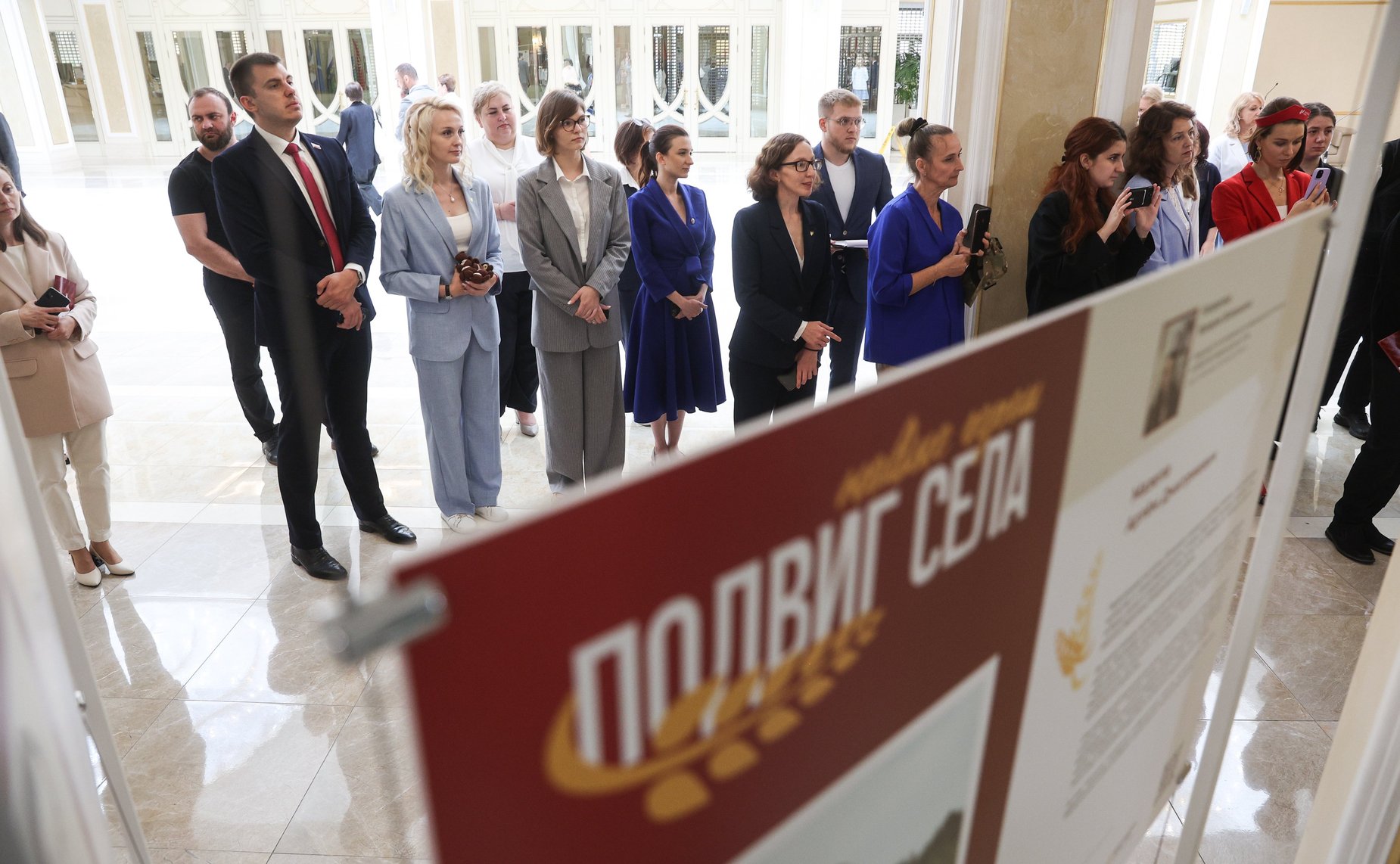 В Совете Федерации открылась выставка «Подвиг села: новые герои»