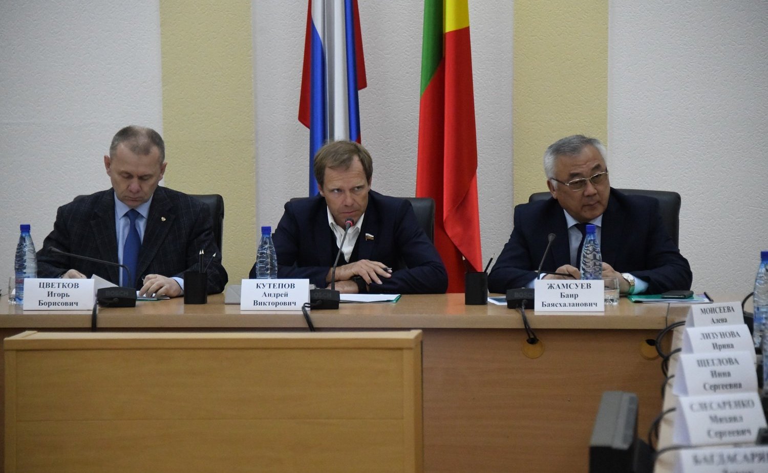 Рабочая поездка членов Временной комиссии СФ по совершенствованию правового регулирования в сфере государственного контроля (надзора) и муниципального контроля в РФ в Читу и Якутск