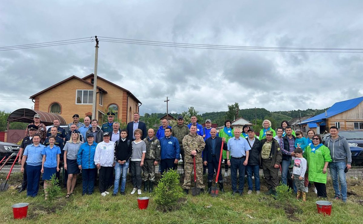 Татьяна Гигель в ходе рабочей командировки в регион приняла участие во Всероссийской акции «Сад памяти»