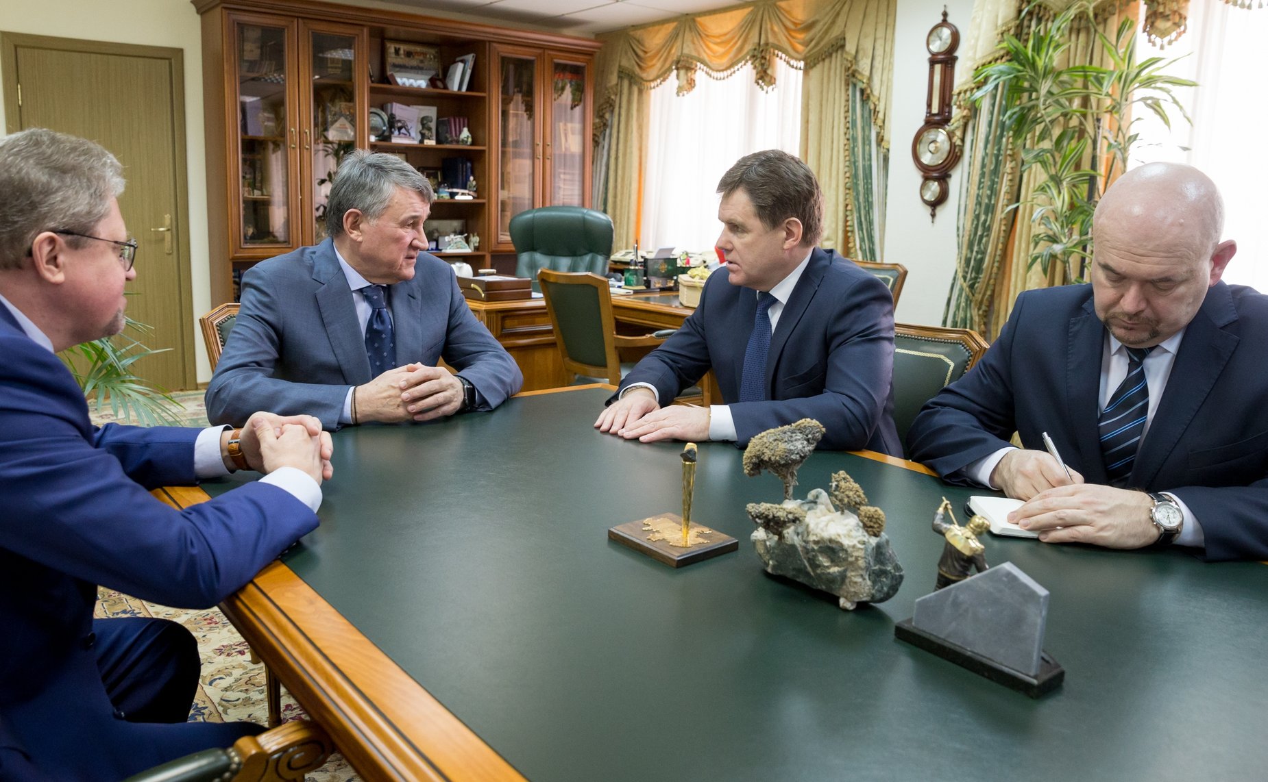 Встреча Ю. Воробьева с Чрезвычайным и Полномочным Послом Республики Беларусь в РФ