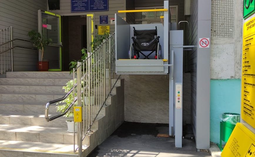 Николай Владимиров принял участие в открытии первого в Чувашии центра социальных услуг для семей с детьми