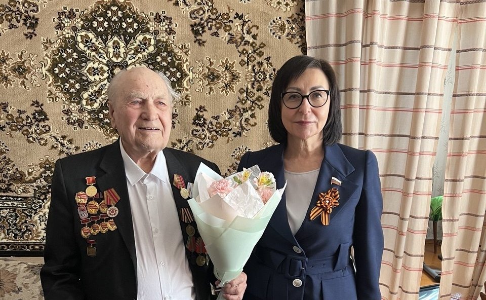 Наталья Котова в преддверии 80-летнего юбилея дня Великой Победы встретилась с ветераном Великой Отечественной войны