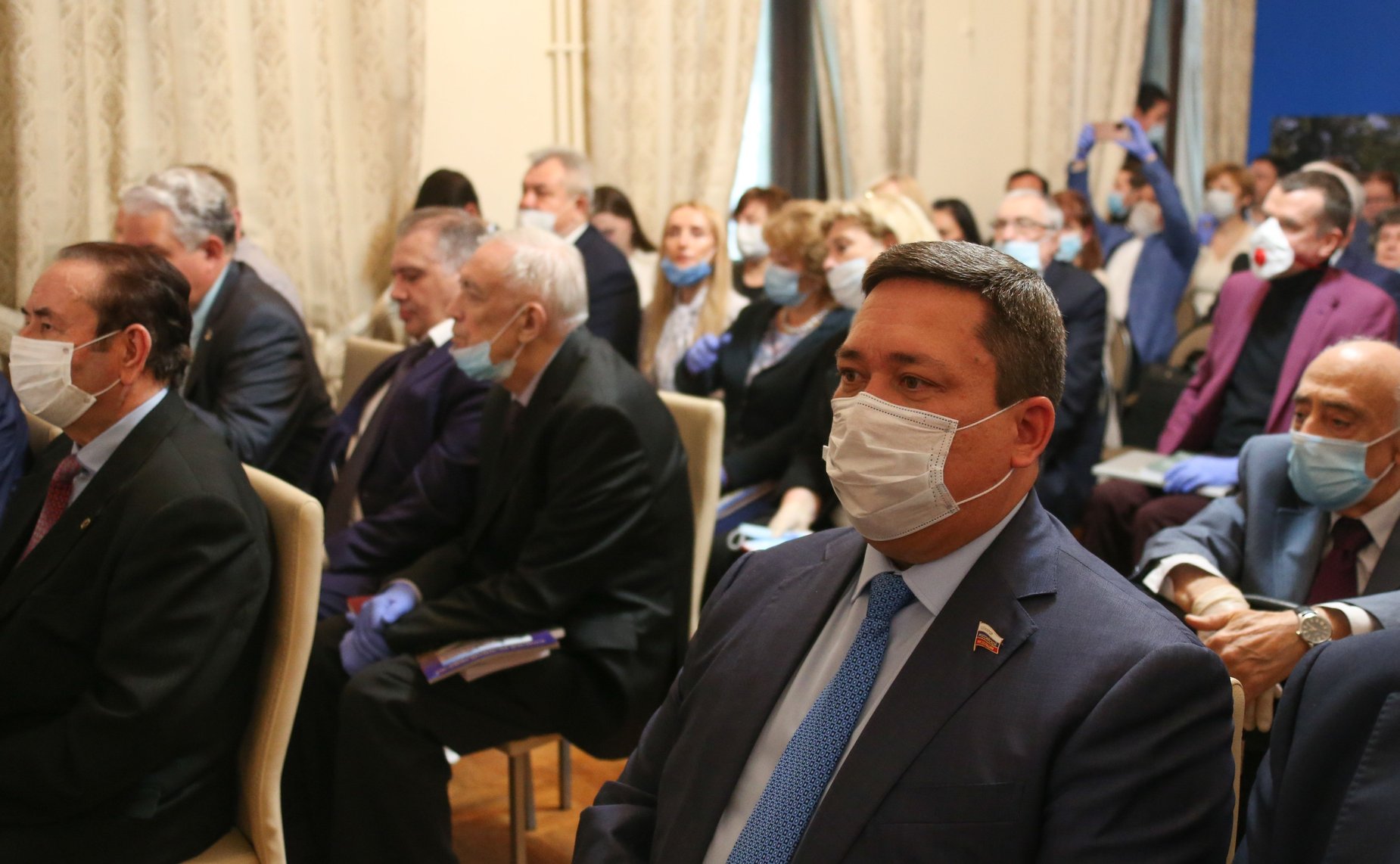 А. Яцкин и В. Полетаев наградили сотрудников Института государства и права РАН