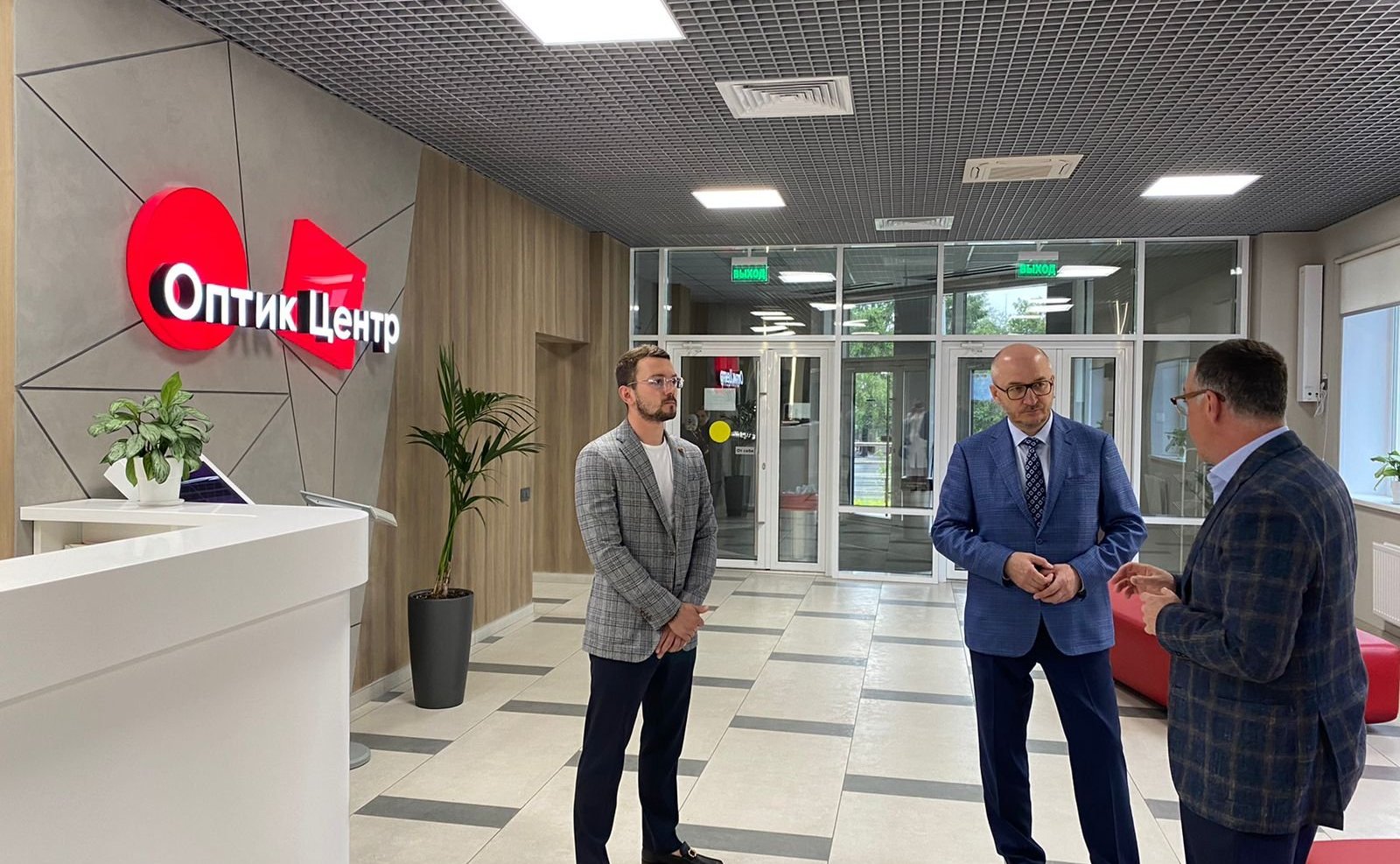 Олег Цепкин посетил одну из частных клиник в регионе