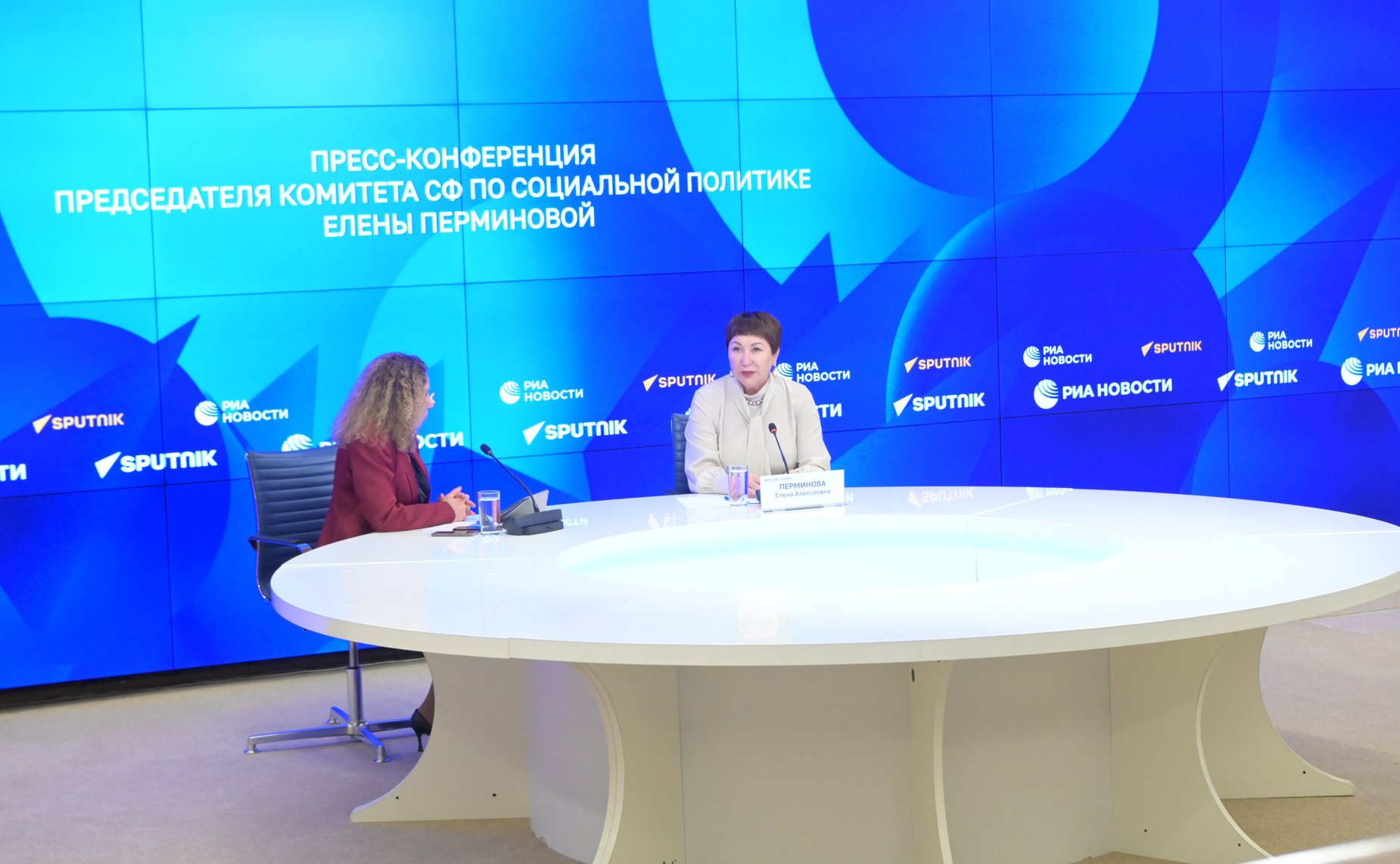 Пресс-конференция председателя Комитета Совета Федерации по социальной политике по итогам работы Комитета в осеннюю сессию