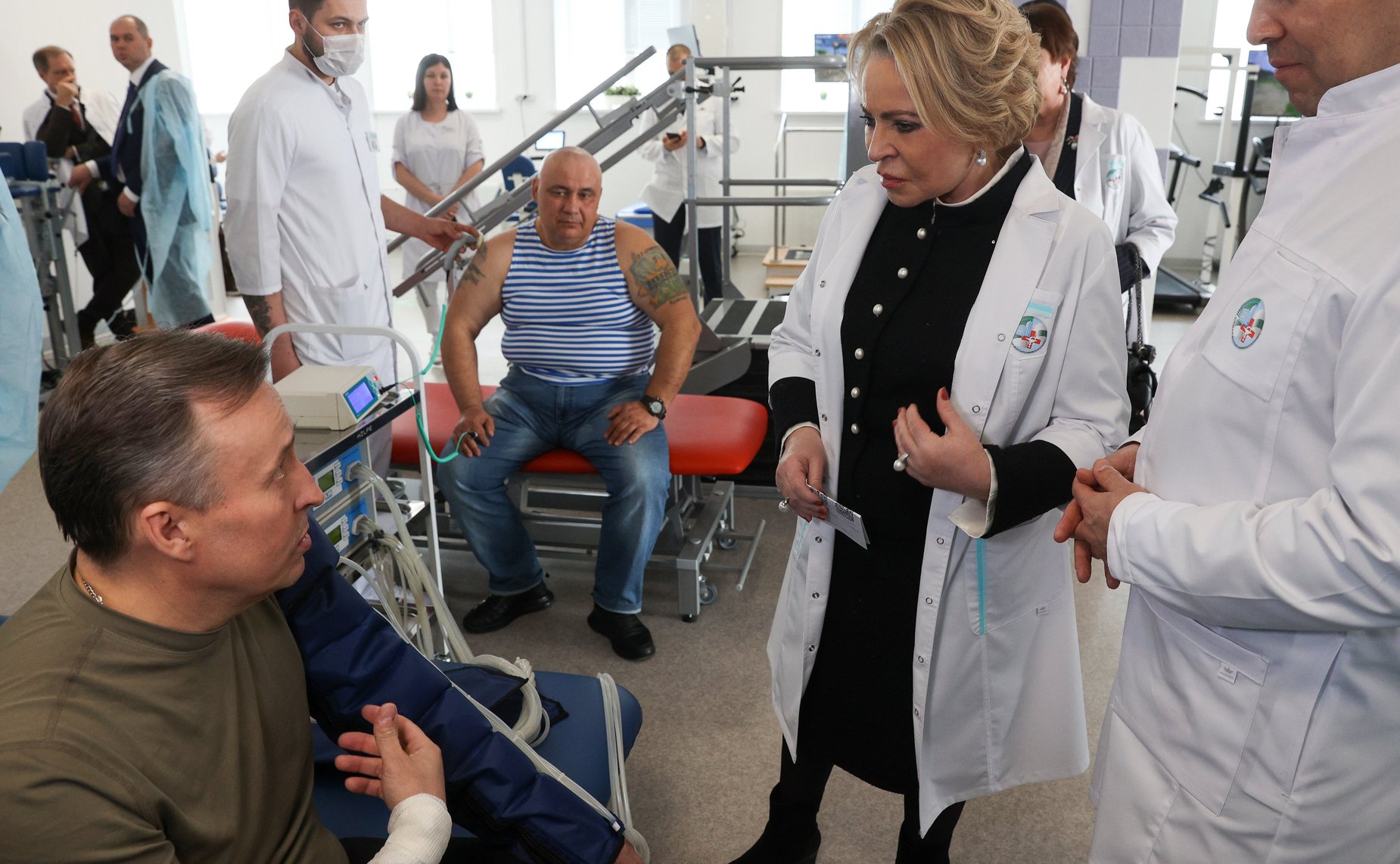 В рамках поездки Председатель СФ Валентина Матвиенко посетила Курганскую областную клиническую больницу (КОКБ) и строящееся здание поликлиники