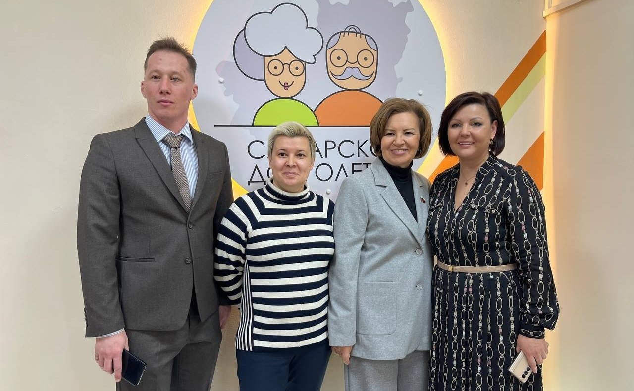 Марина Сидухина посетила недавно открывшийся комплексный социальный центр «Самарское долголетие» для пожилых людей