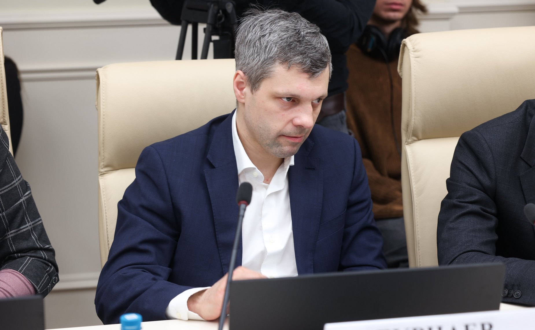 Круглый стол Комиссии СФ по информационной политике и взаимодействия со СМИ на тему «Информация и искусственный интеллект:взаимосвязь, вызовы и угрозы»