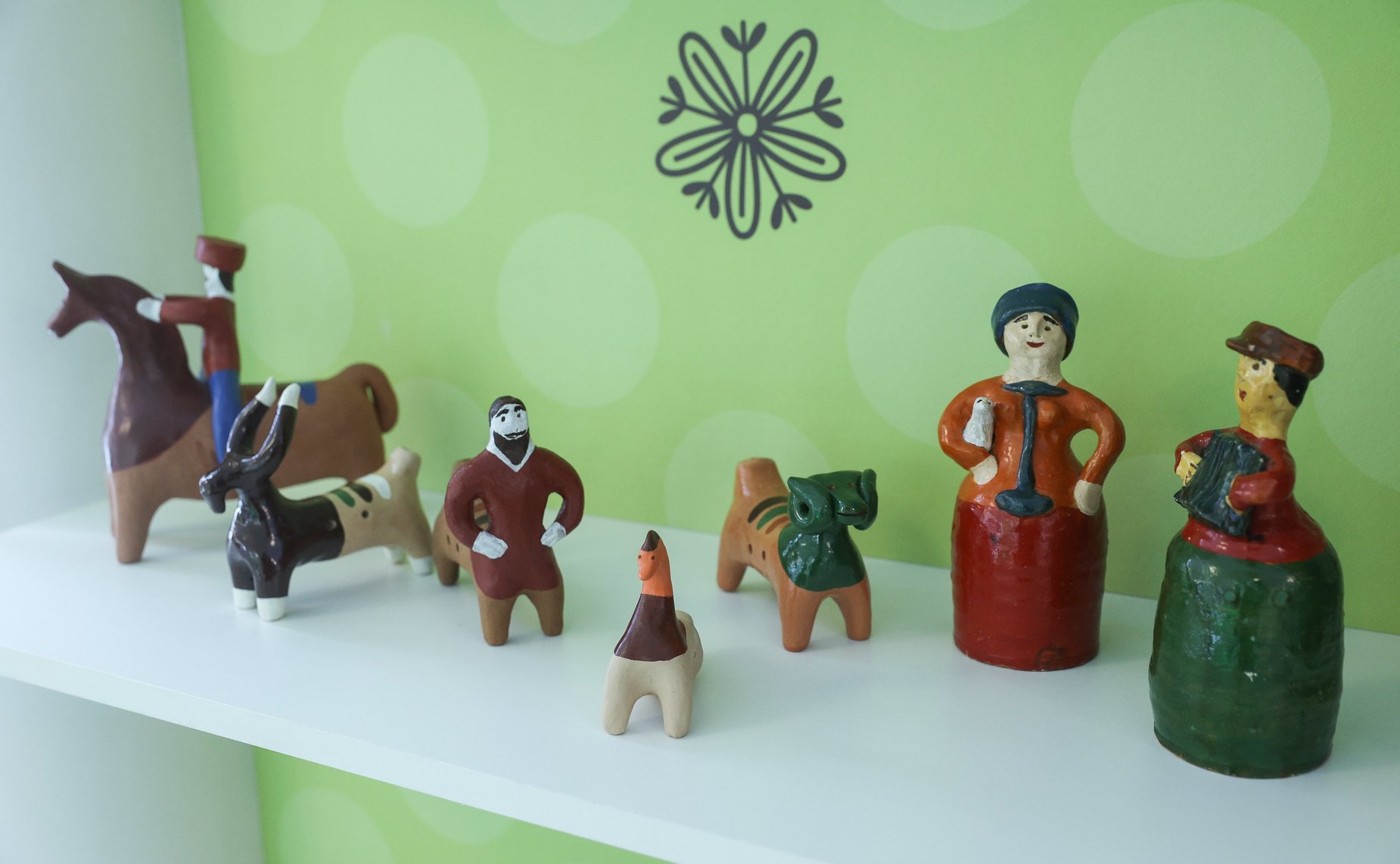 Валентина Матвиенко и Игорь Артамонов осмотрели выставку, посвященную истории и перспективным направлениям развития Липецкой области