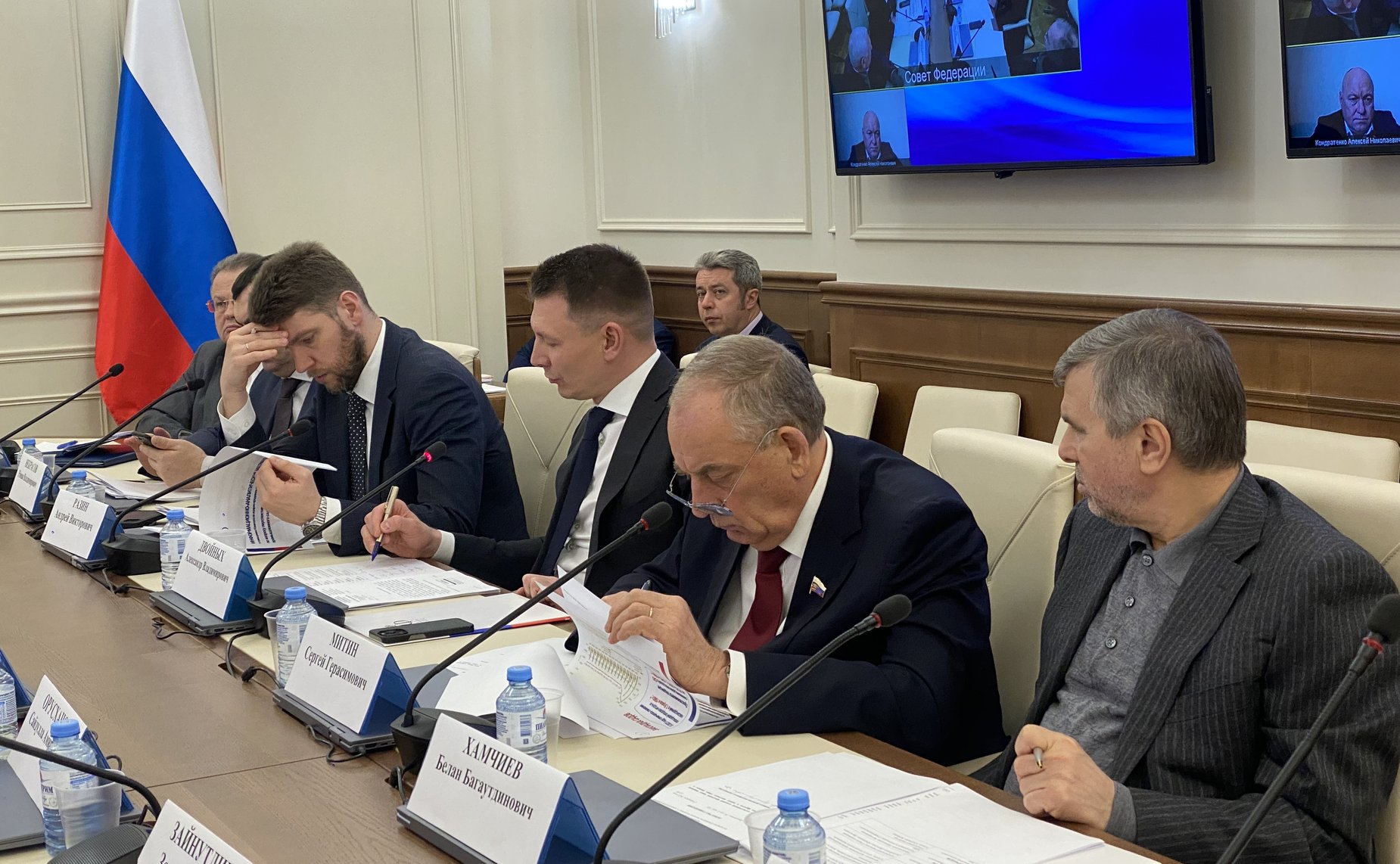 В Совете Федерации проведена серия совещаний по вопросу перспектив дальнейшего развития отечественного промышленного садоводства с участием членов профильного Комитета палаты