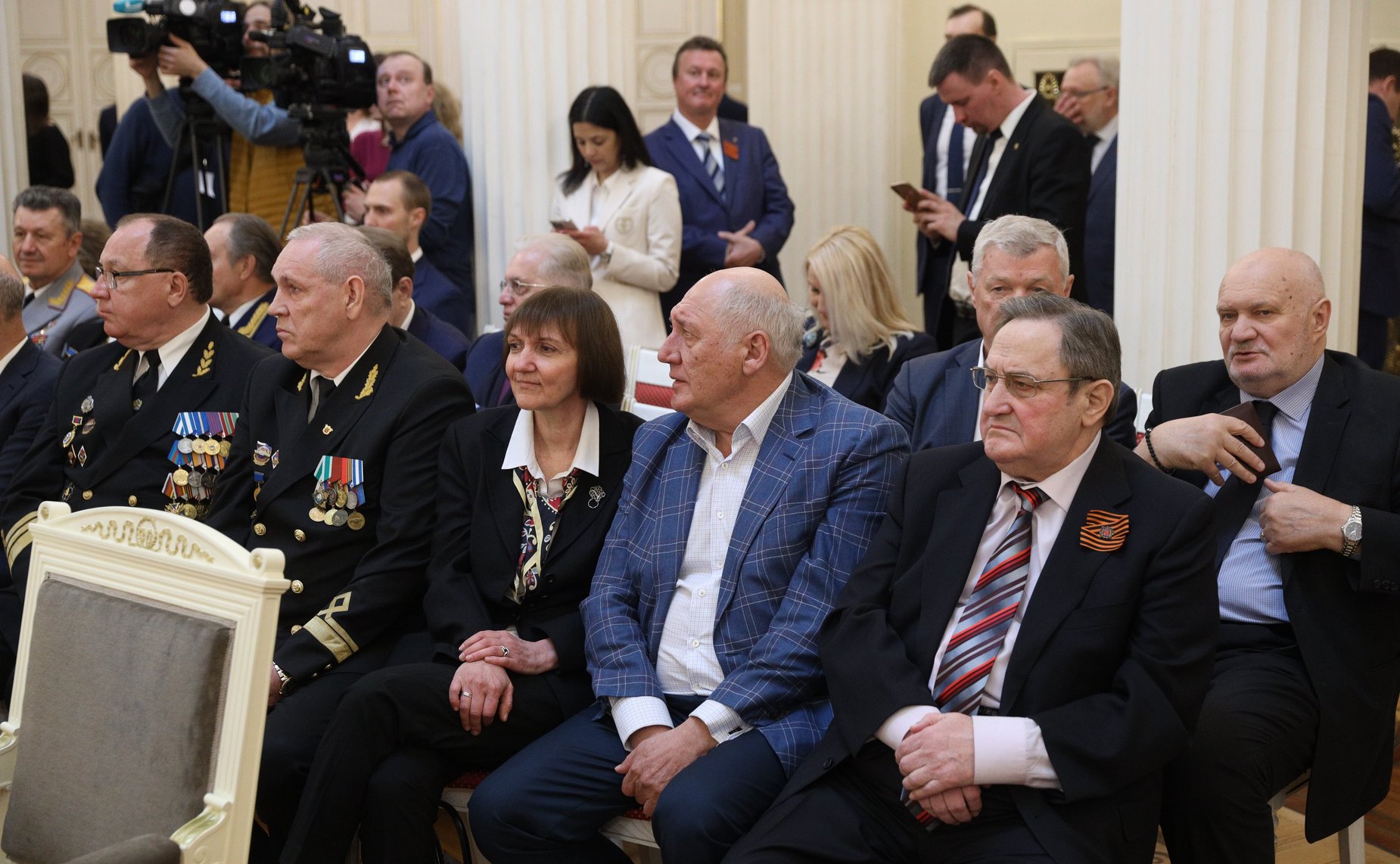 Торжественная церемония вручения знаков отличия лицам, удостоенным звания «Почетный гражданин Санкт-Петербурга» в Законодательном Собрании города